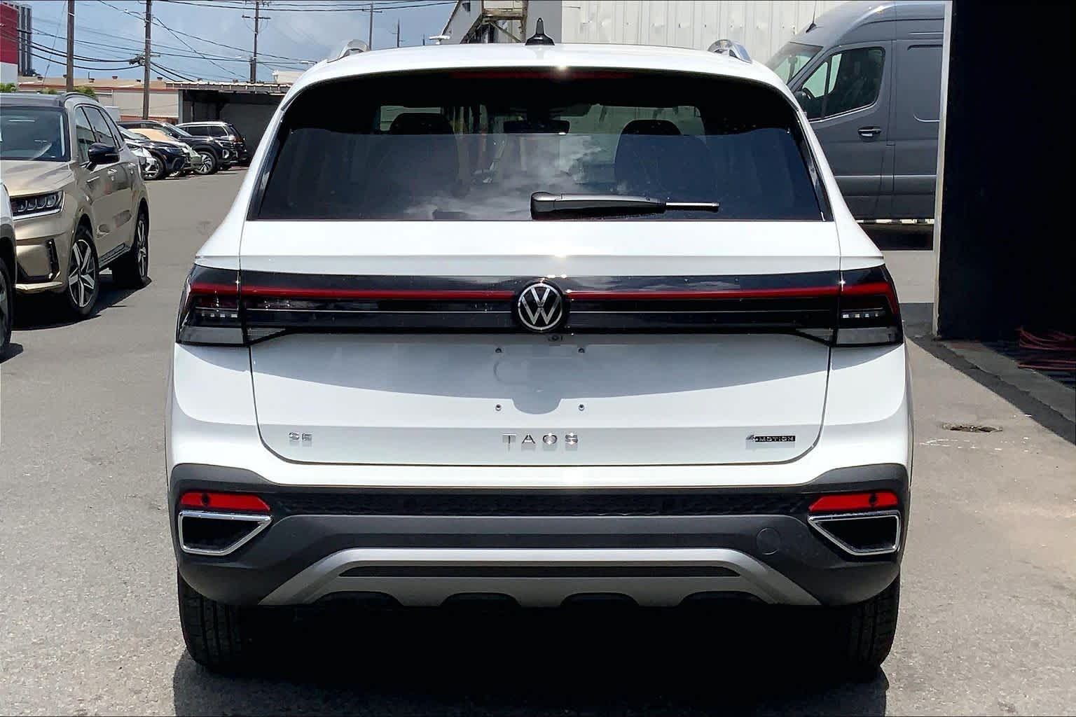 Thumbnail: 2026 Volkswagen Taos - 5