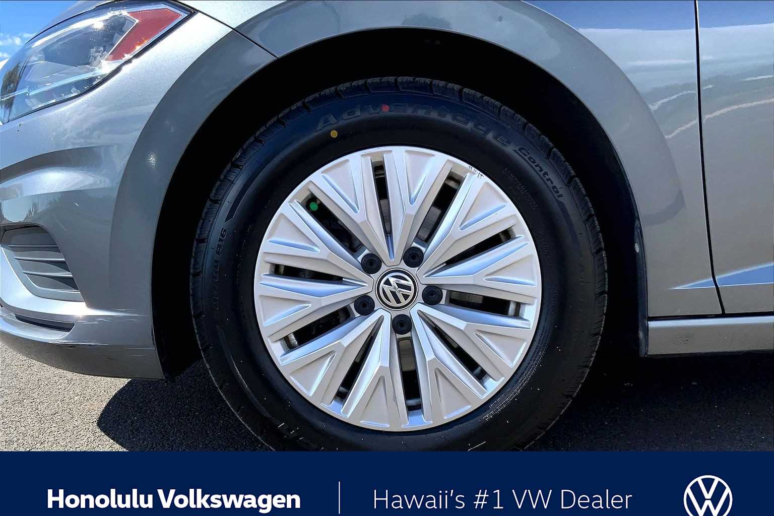 Thumbnail: 2019 Volkswagen Jetta - 8