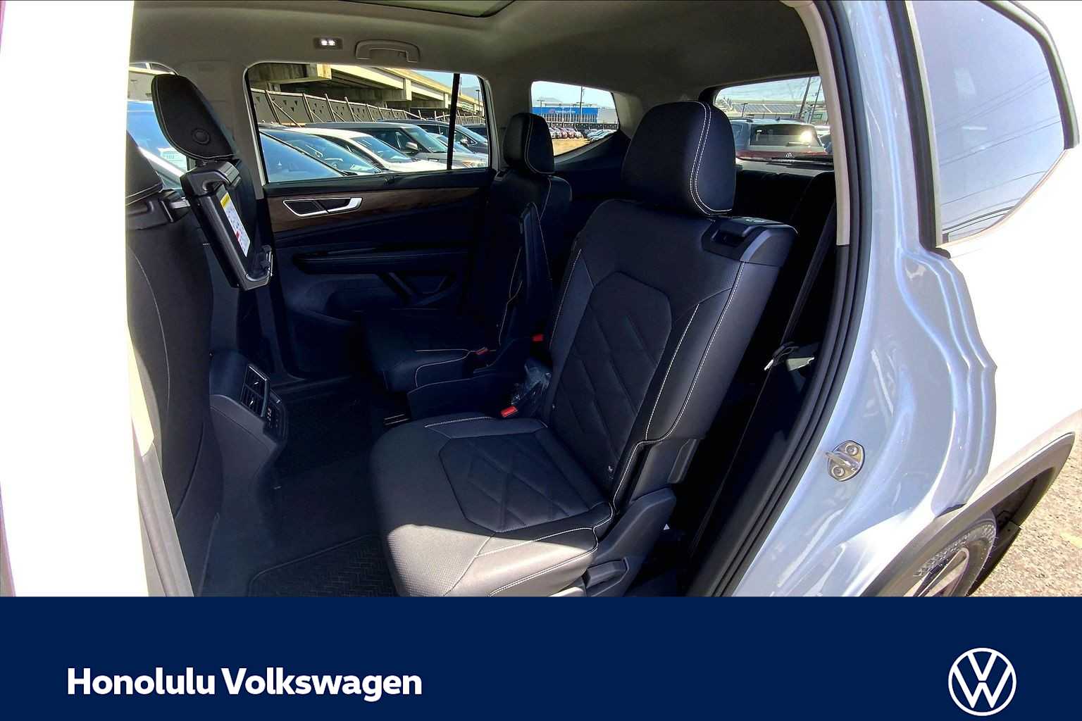 Thumbnail: 2026 Volkswagen Atlas - 12