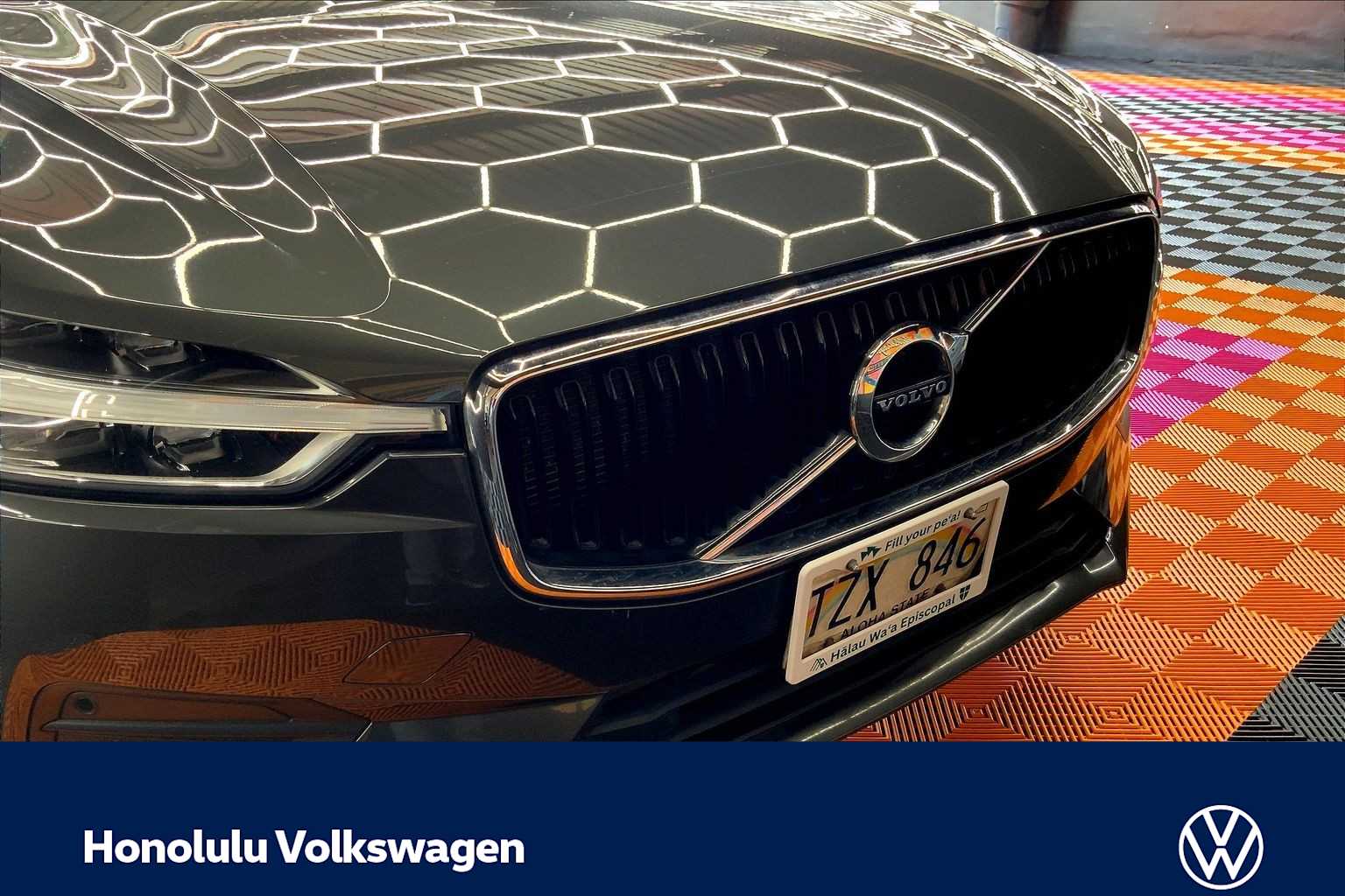 Thumbnail: 2020 Volvo XC60 - 32