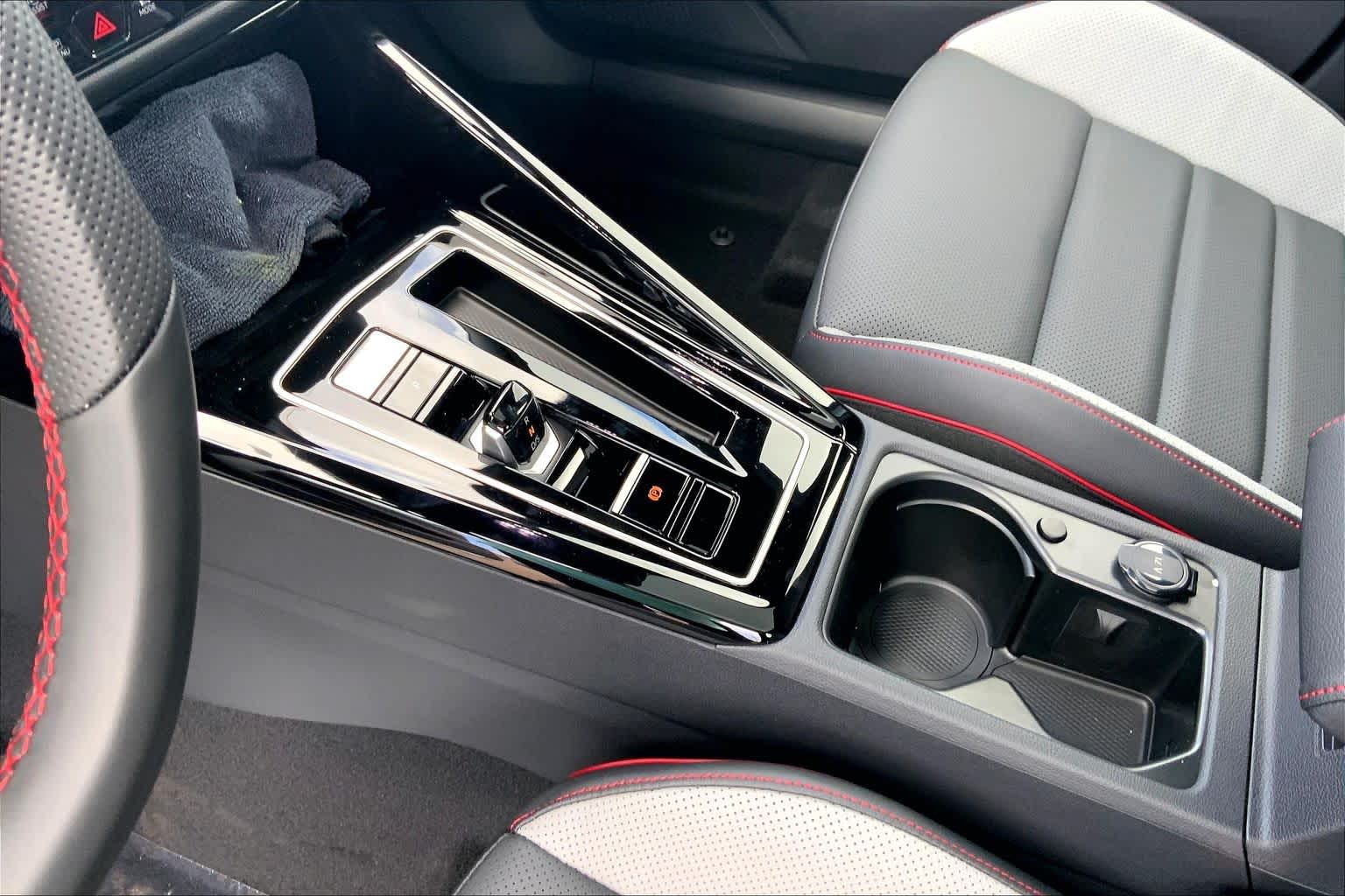 Thumbnail: 2026 Volkswagen Golf - 17
