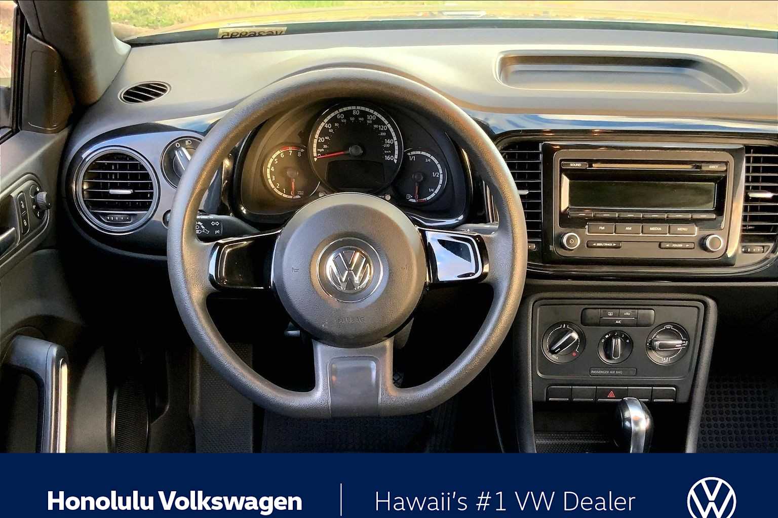 Thumbnail: 2013 Volkswagen Beetle - 12