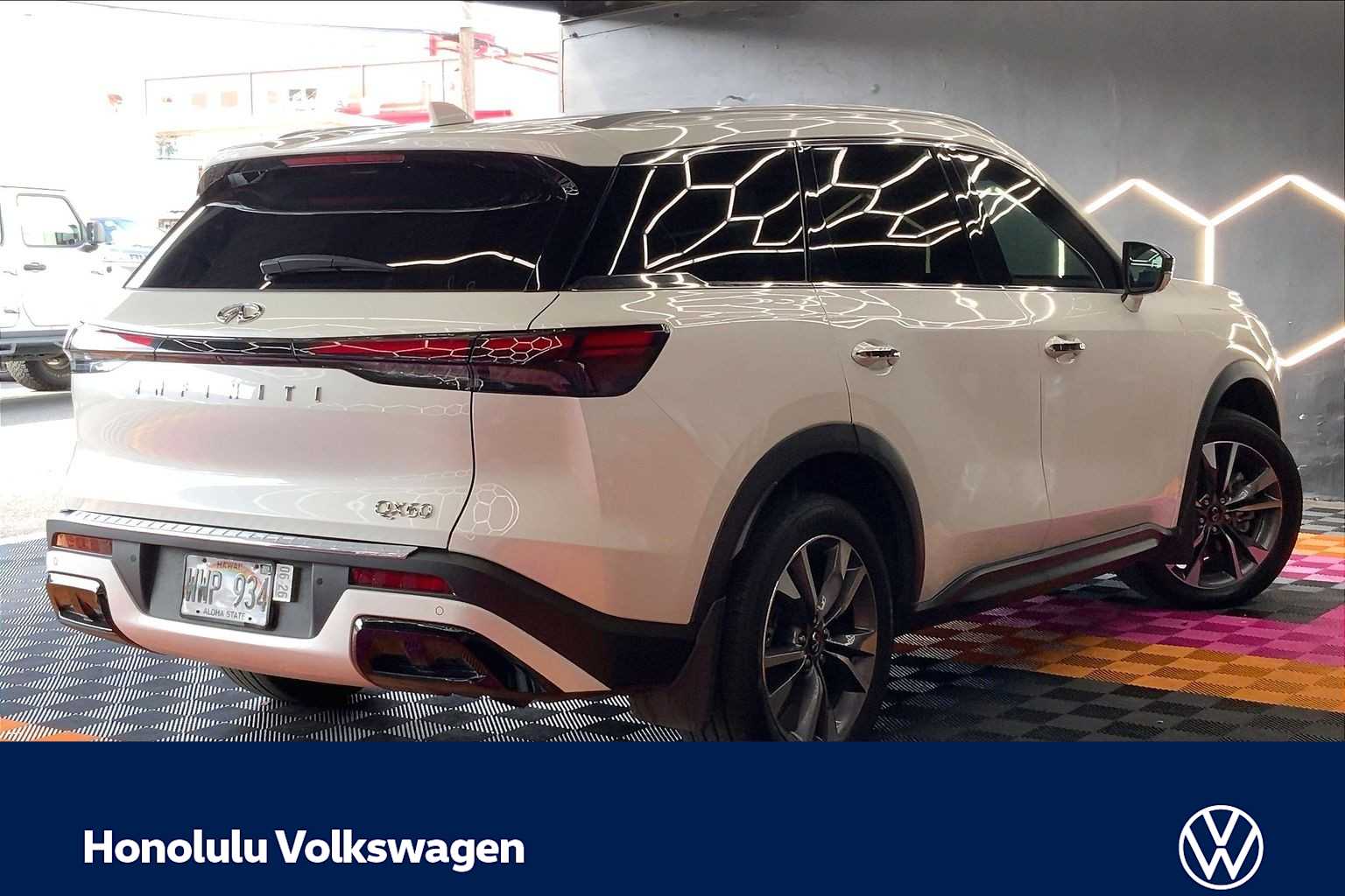 Thumbnail: 2023 INFINITI QX60 - 21