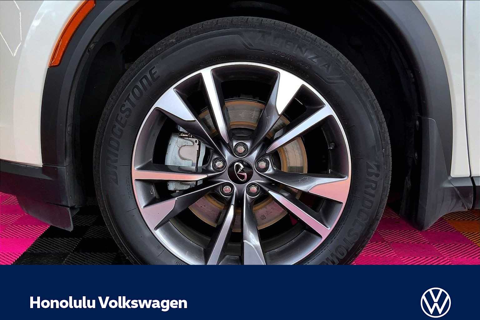 Thumbnail: 2023 INFINITI QX60 - 8