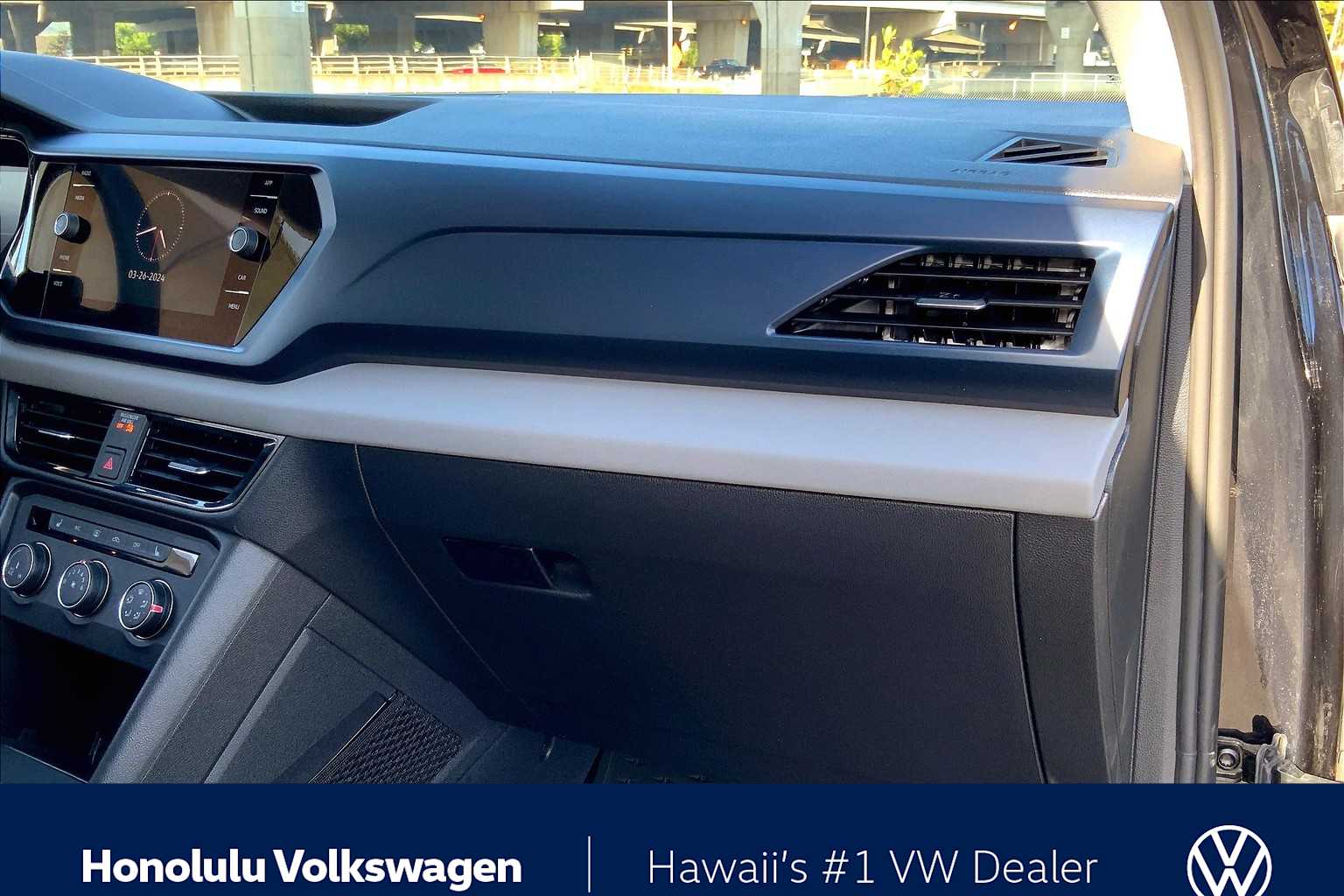 Thumbnail: 2022 Volkswagen Taos - 22