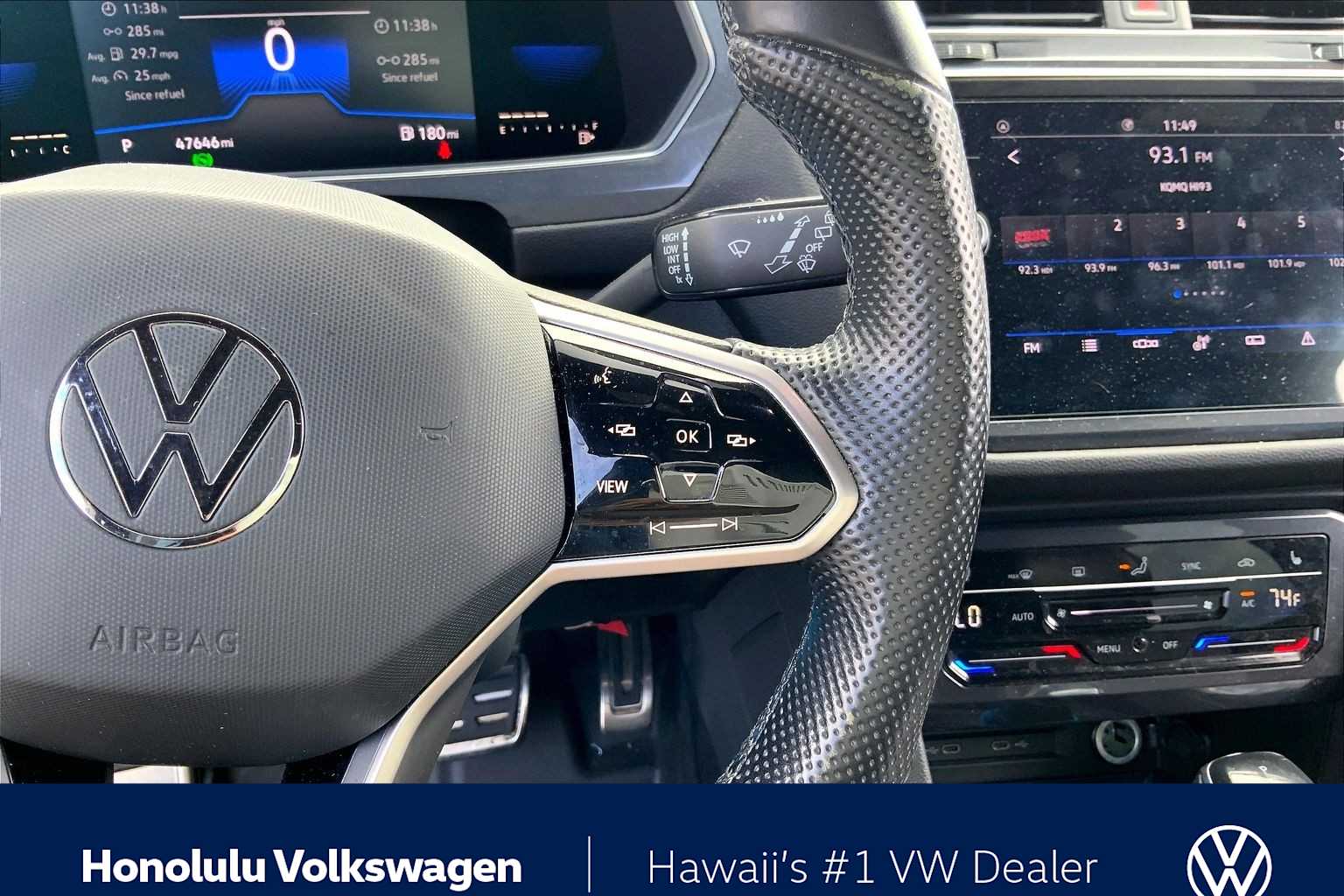 Thumbnail: 2022 Volkswagen Tiguan - 24