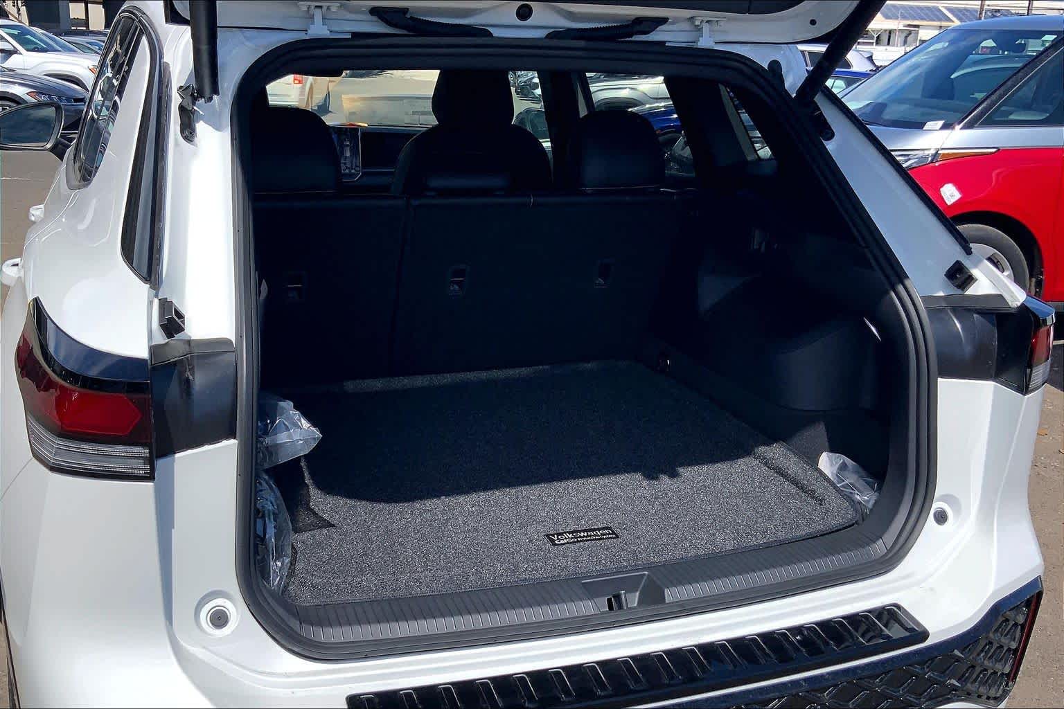 Thumbnail: 2026 Volkswagen Tiguan - 19
