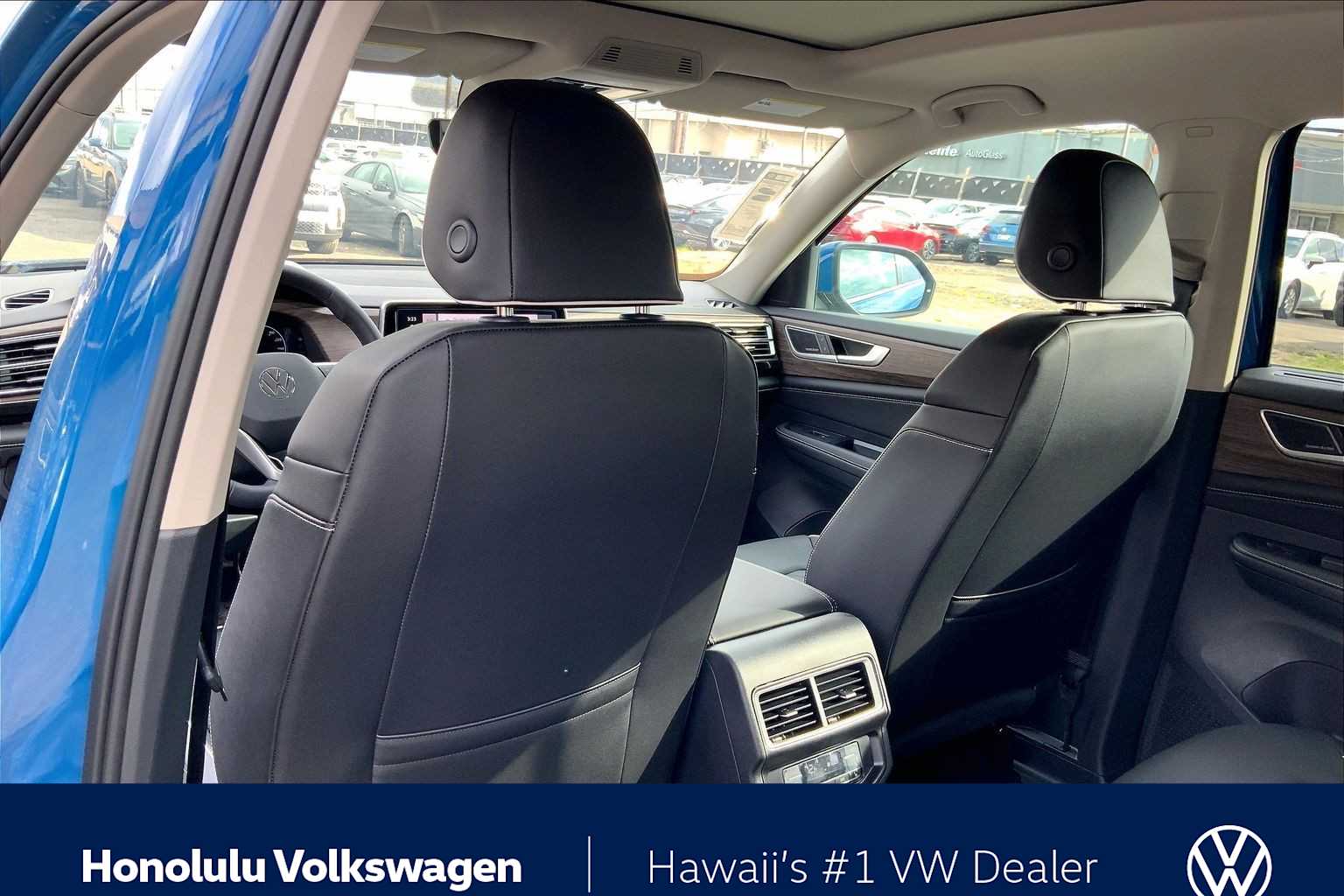 Thumbnail: 2026 Volkswagen Atlas - 12