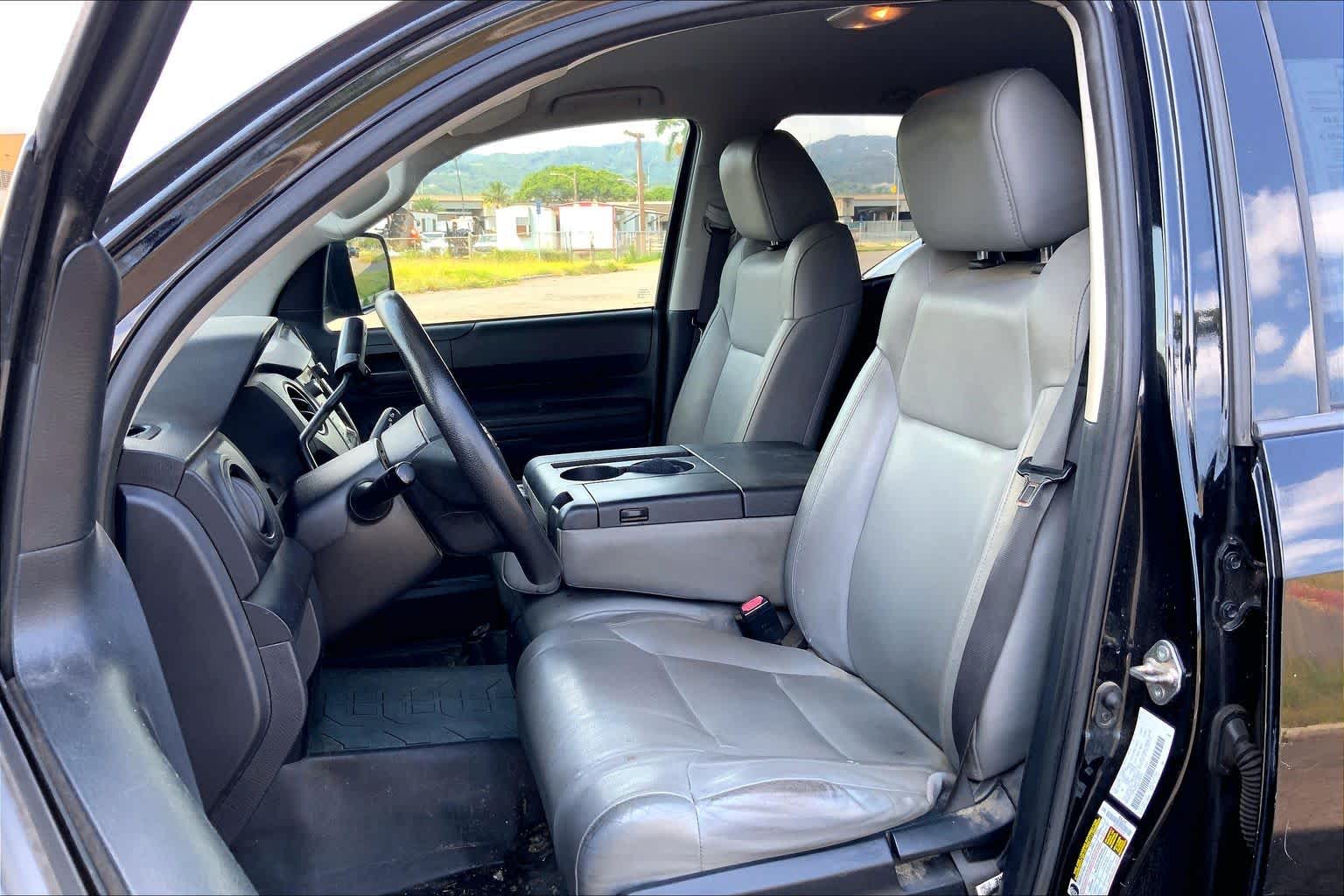 Thumbnail: 2019 Toyota Tundra - 10