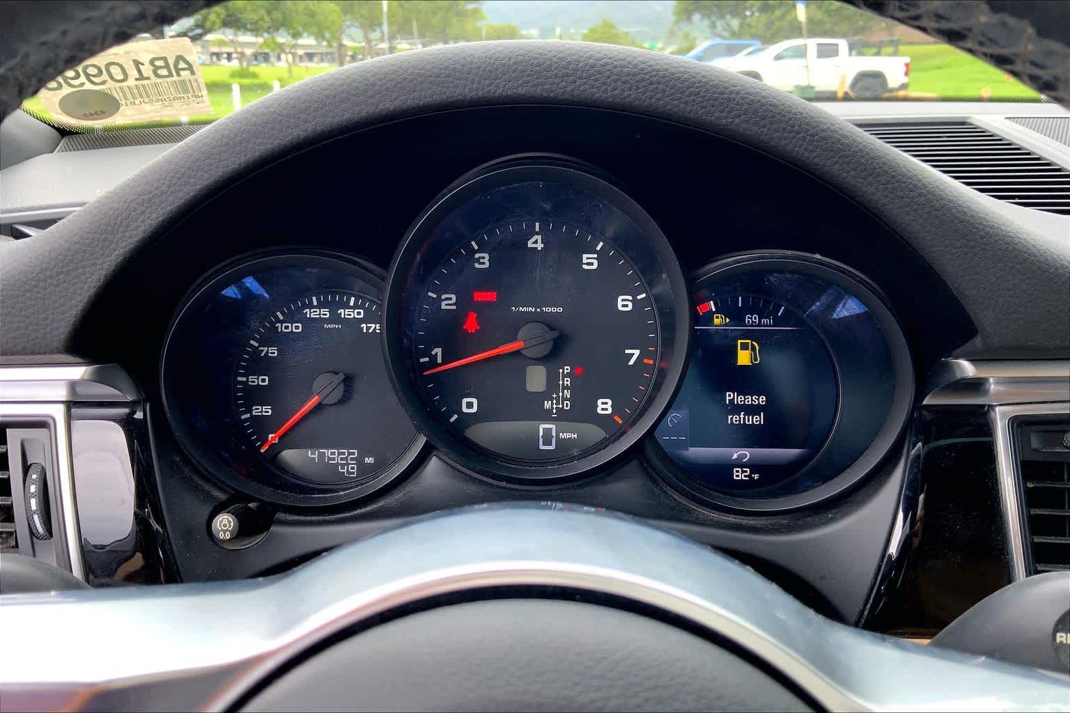 Thumbnail: 2018 Porsche Macan - 17