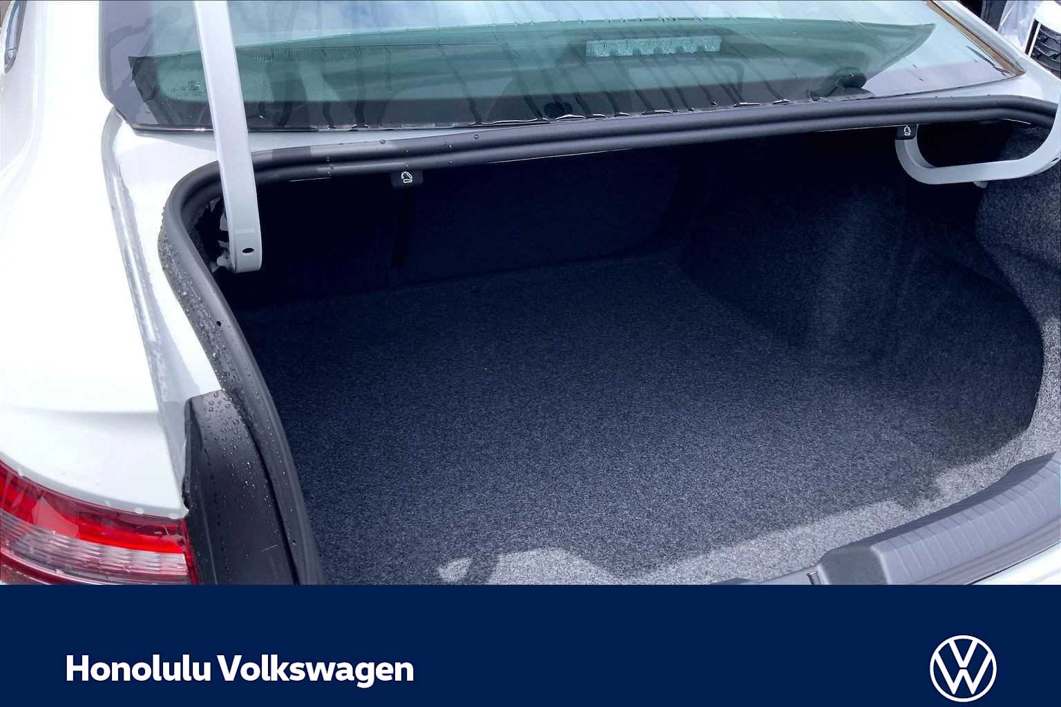 Thumbnail: 2026 Volkswagen Jetta - 19