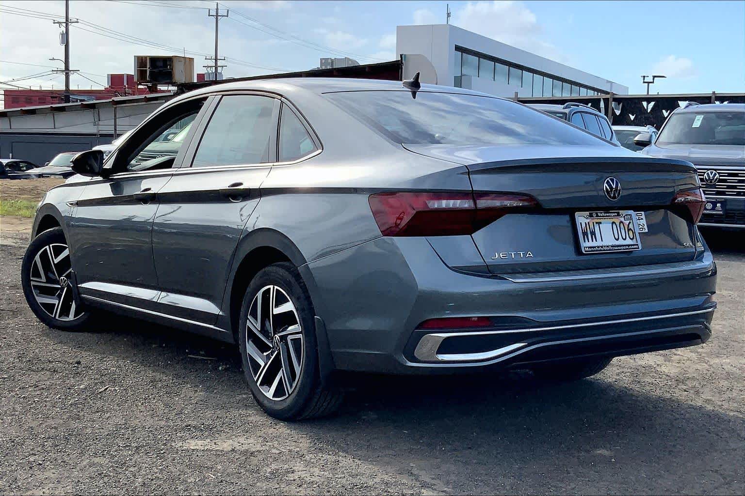 Thumbnail: 2023 Volkswagen Jetta - 4