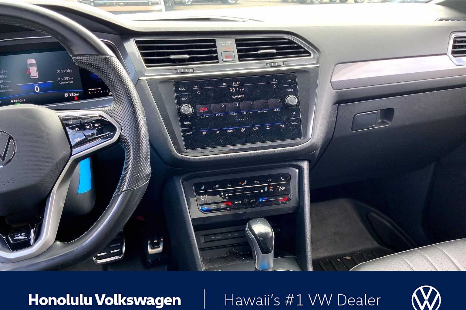 Thumbnail: 2022 Volkswagen Tiguan - 14