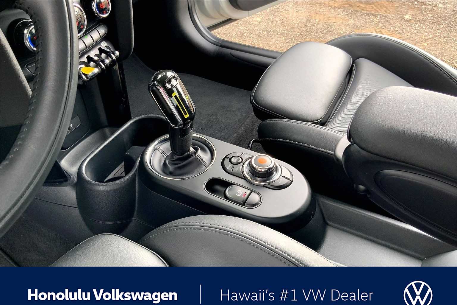 Thumbnail: 2021 MINI Cooper Hardtop - 14