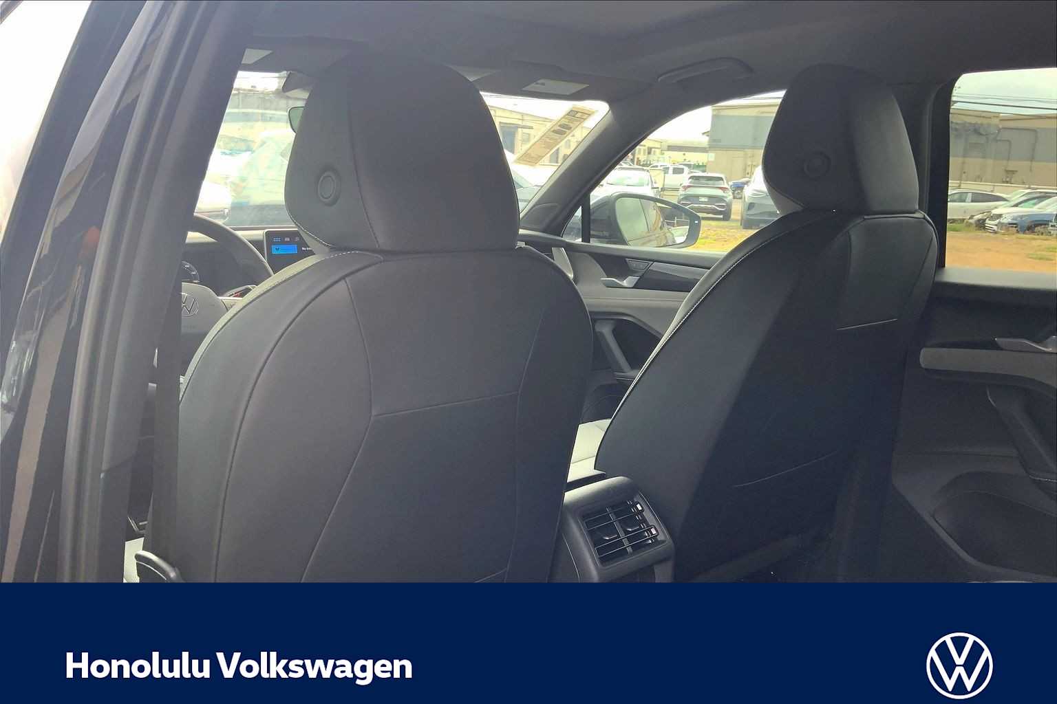 Thumbnail: 2026 Volkswagen Tiguan - 12