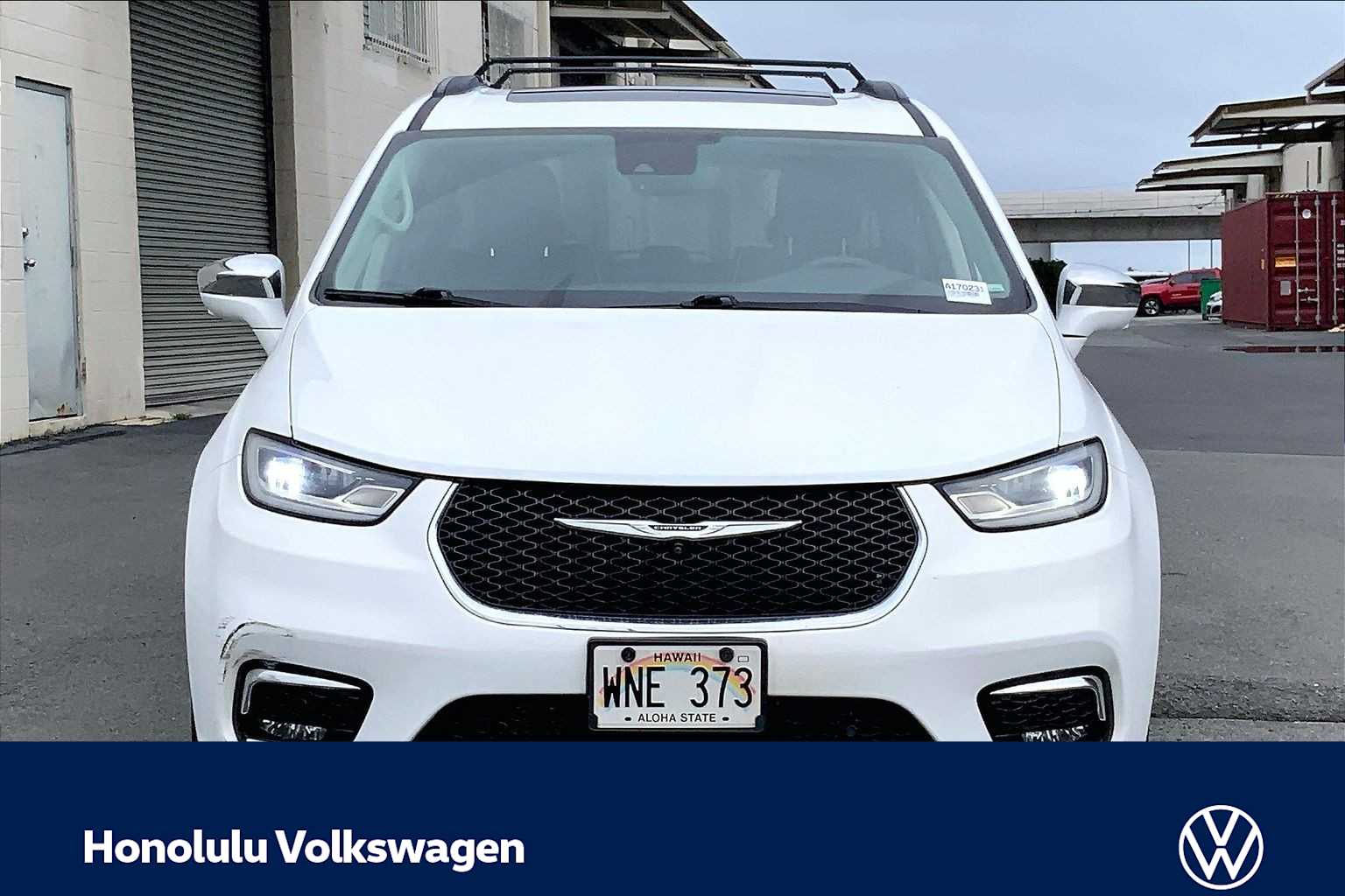 Thumbnail: 2022 Chrysler Pacifica - 6