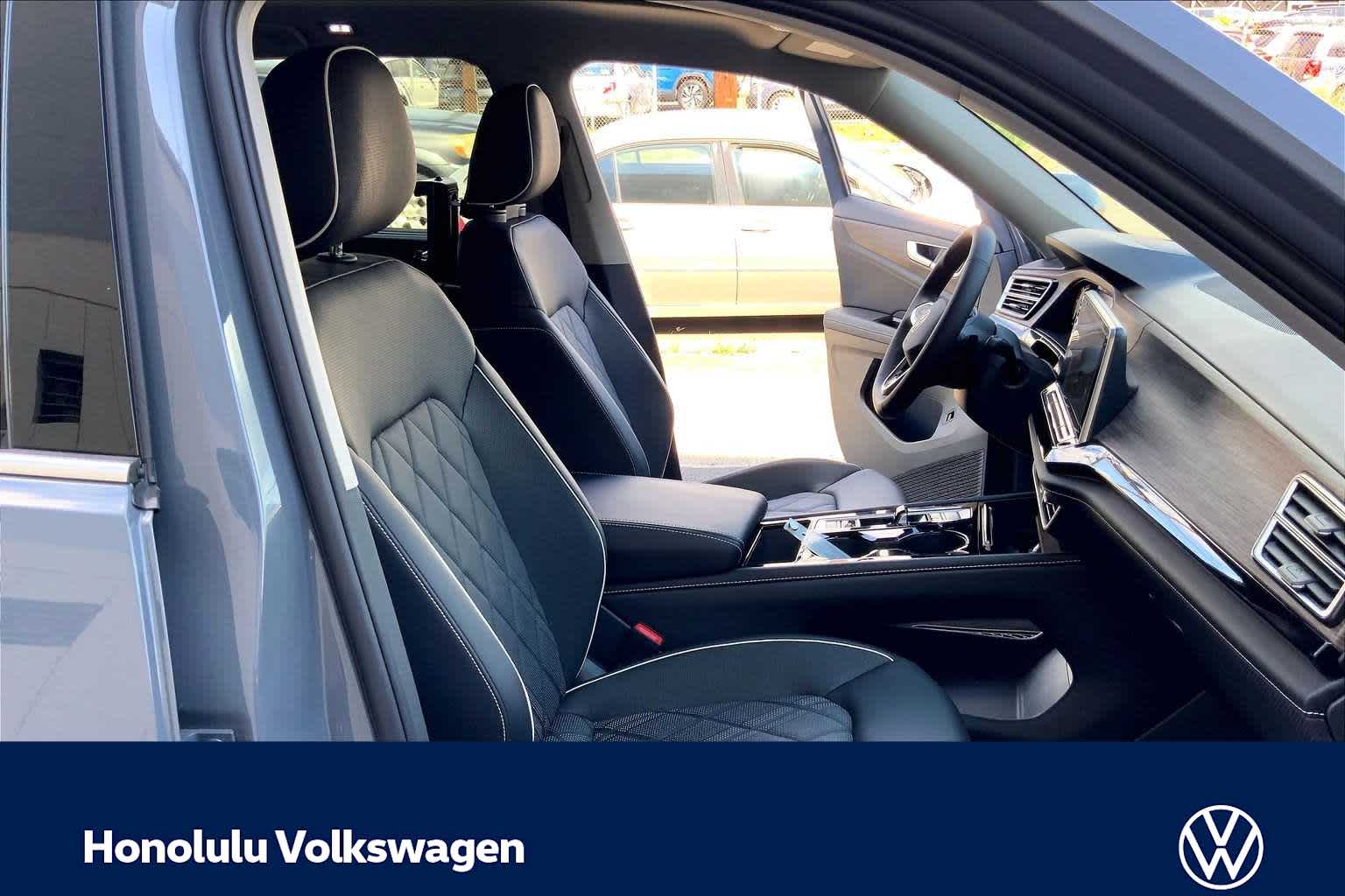 Thumbnail: 2026 Volkswagen Atlas - 14