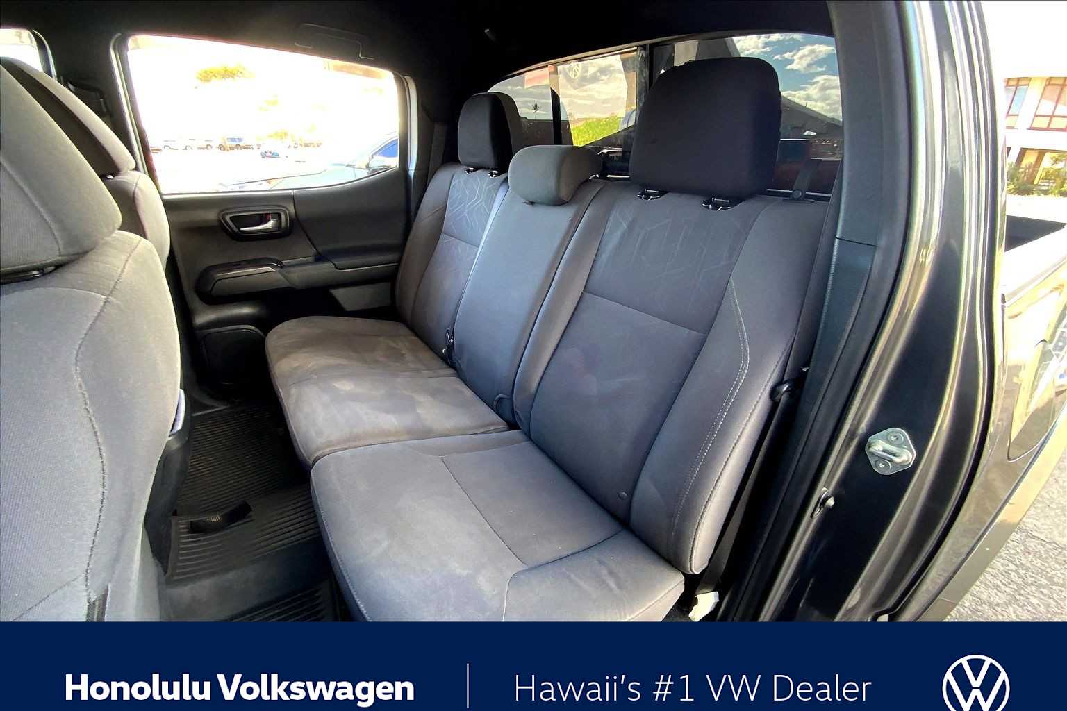 Thumbnail: 2018 Toyota Tacoma - 28