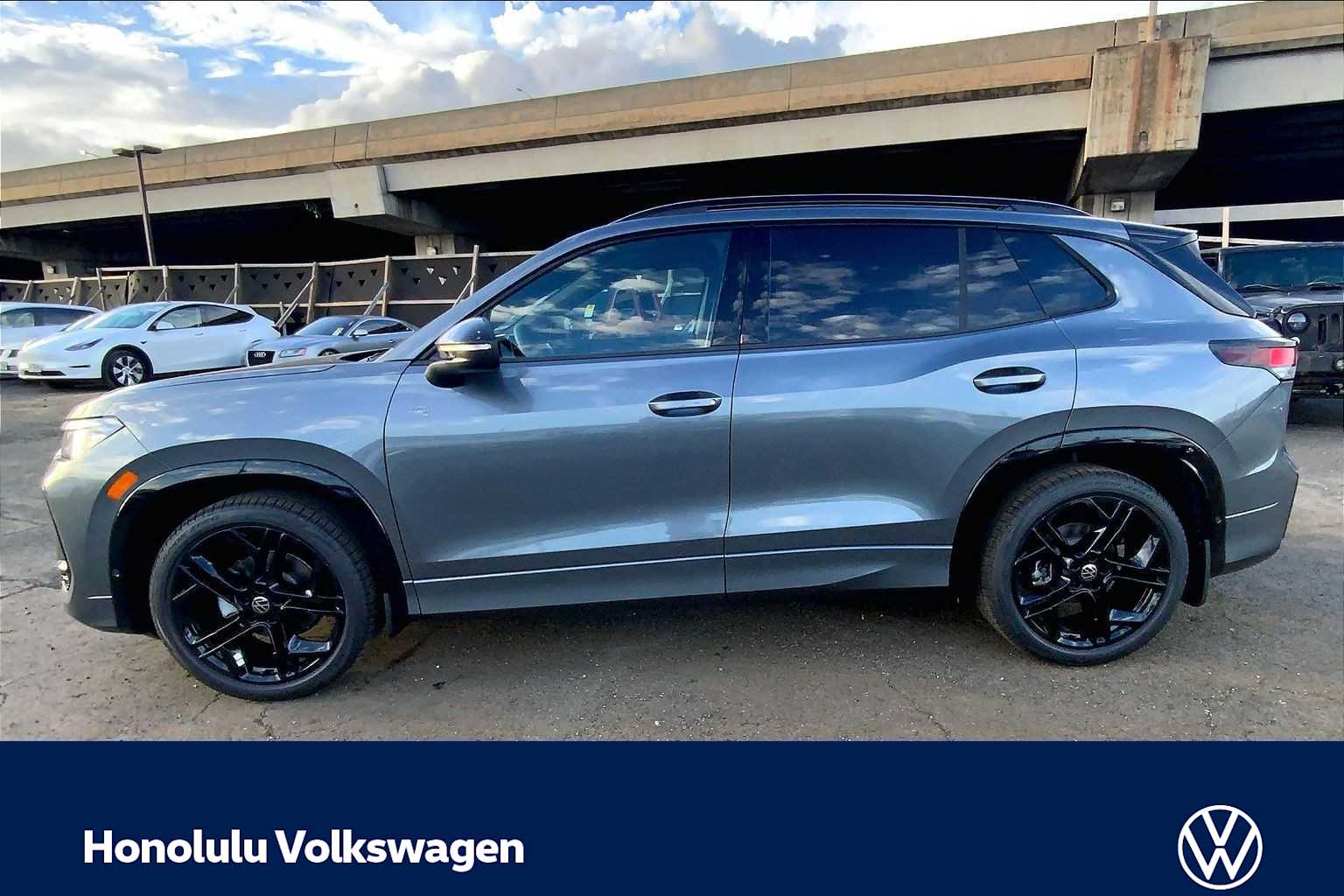 Thumbnail: 2026 Volkswagen Tiguan - 3