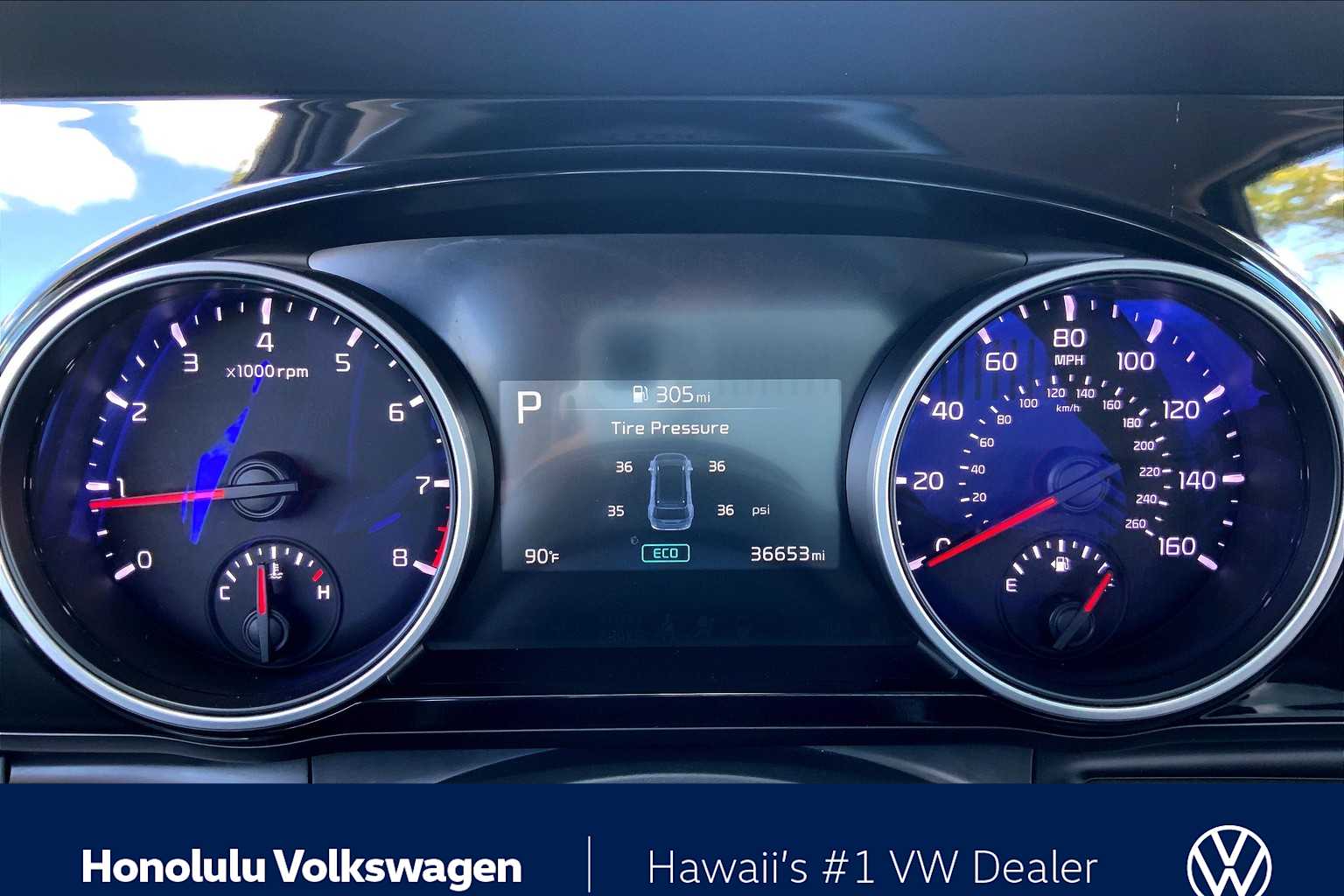 Thumbnail: 2022 Kia Carnival - 16