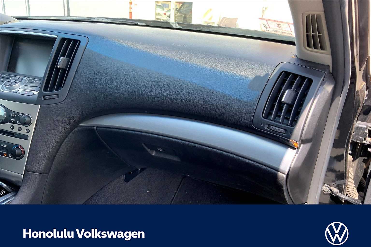 Thumbnail: 2010 INFINITI G37 - 22