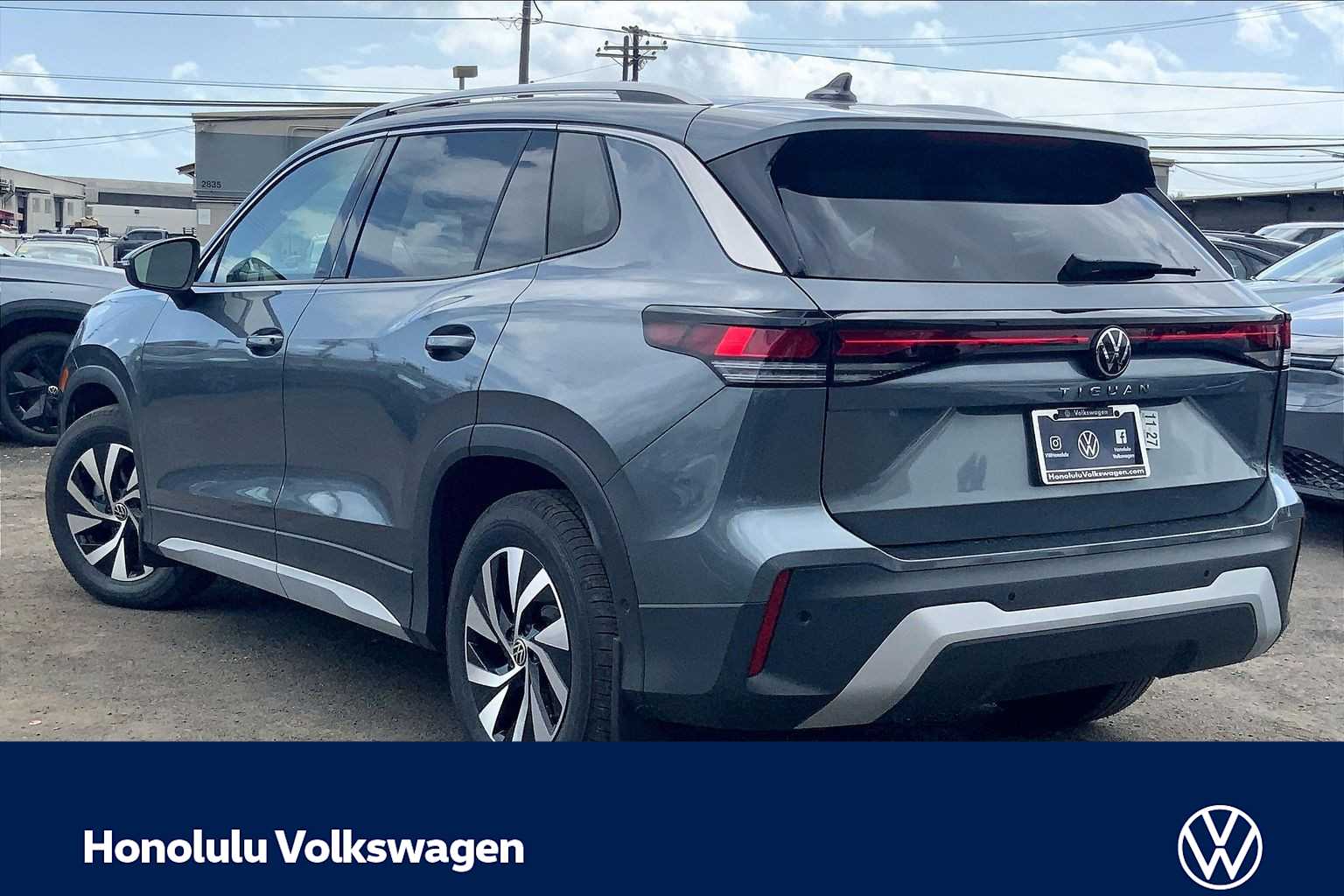 Thumbnail: 2026 Volkswagen Tiguan - 4