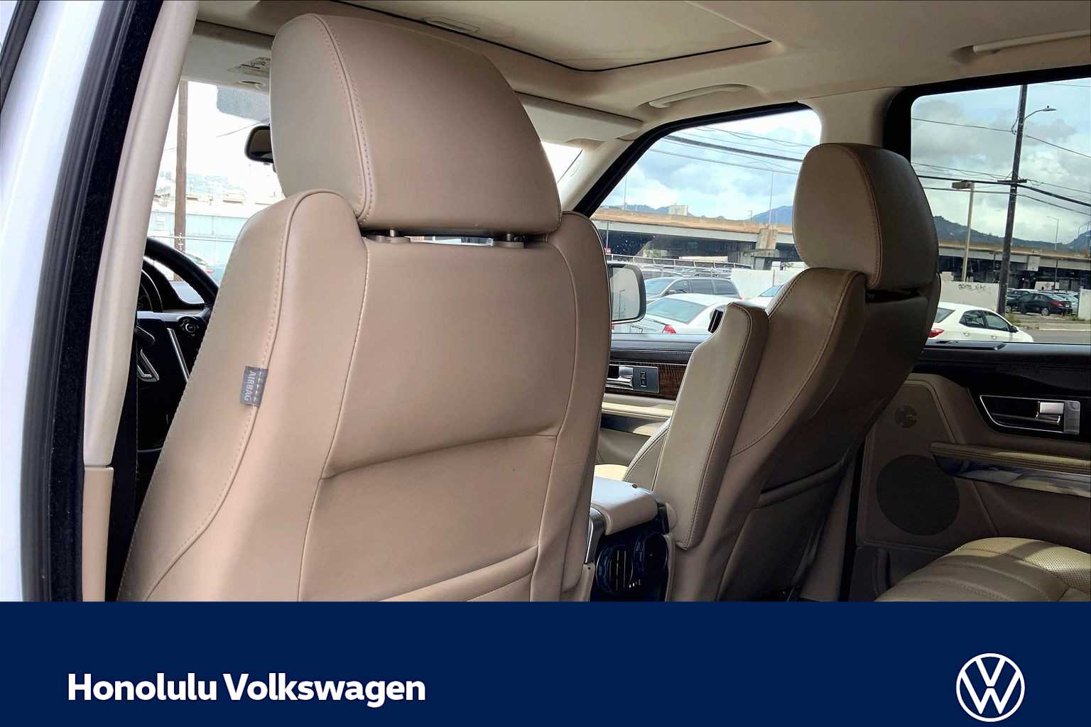 Thumbnail: 2012 Land Rover Range Rover Sport - 12