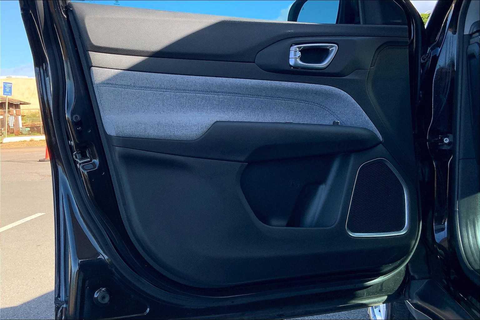 2022 Jeep Compass Latitude 26