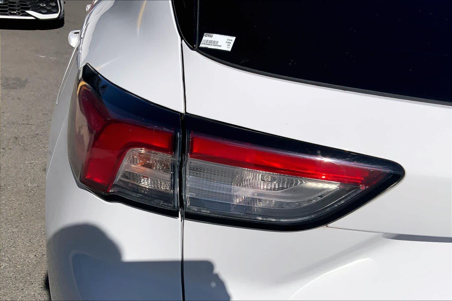 Thumbnail: 2020 Ford Escape - 32