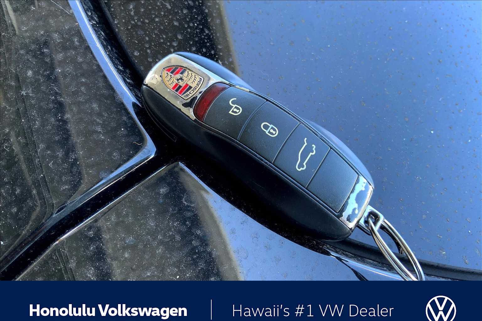 Thumbnail: 2015 Porsche Macan - 18