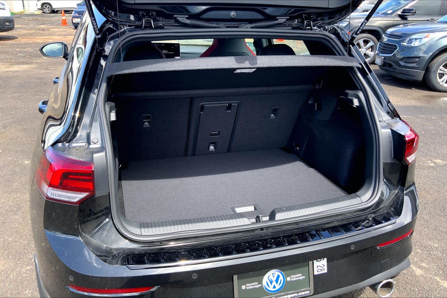 Thumbnail: 2026 Volkswagen Golf - 19