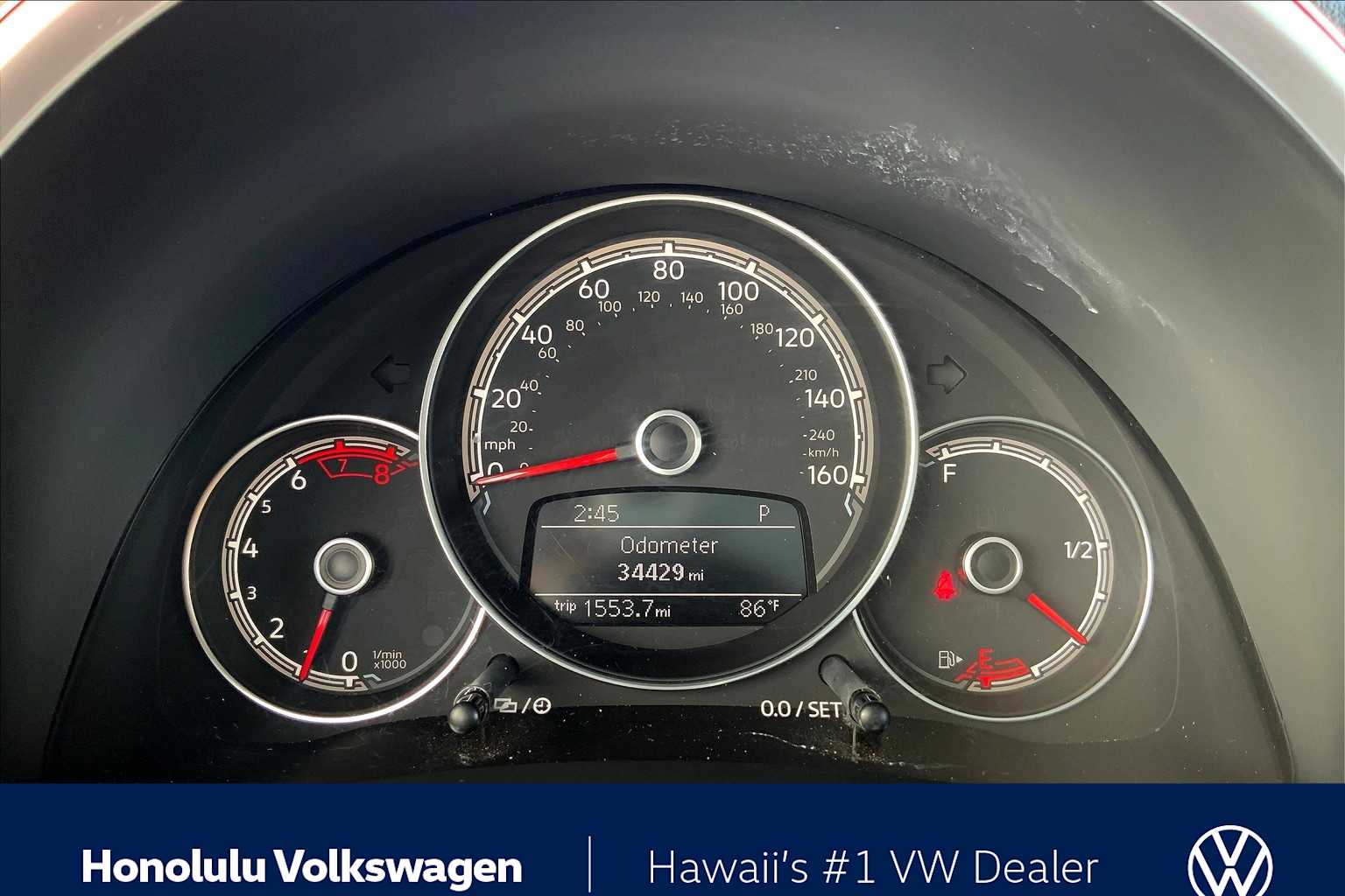Thumbnail: 2017 Volkswagen Beetle - 15