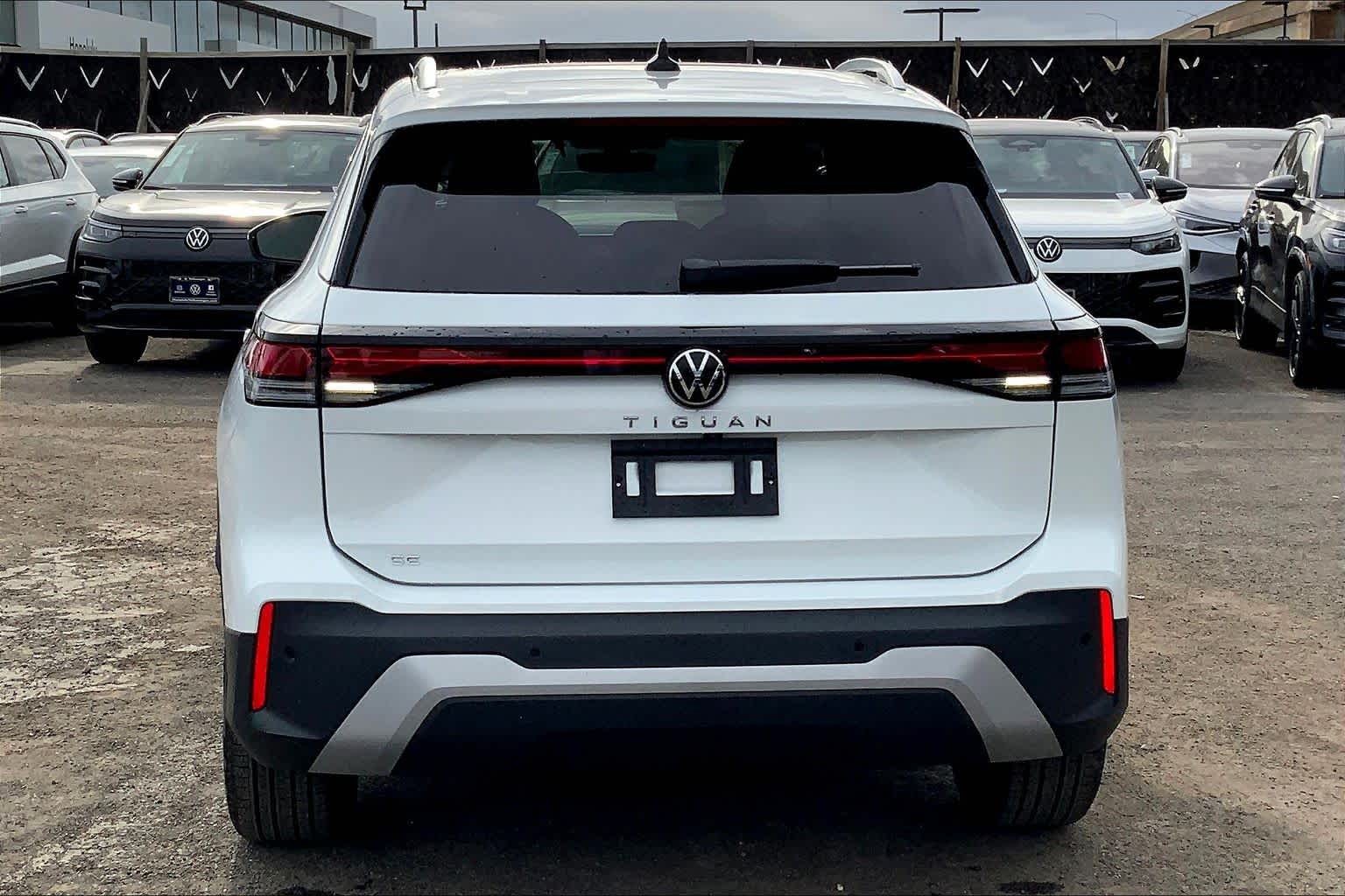 Thumbnail: 2026 Volkswagen Tiguan - 5
