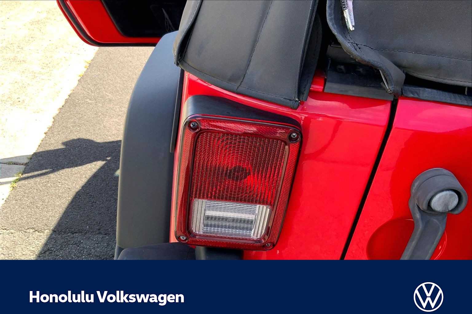 2017 Jeep Wrangler Sport S - Photo 32