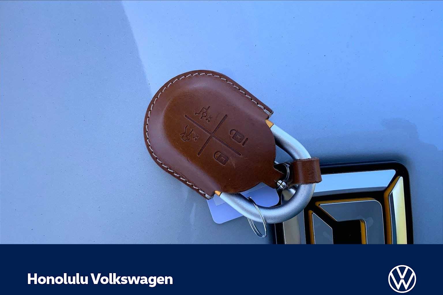 Thumbnail: 2026 Rivian R1T - 19