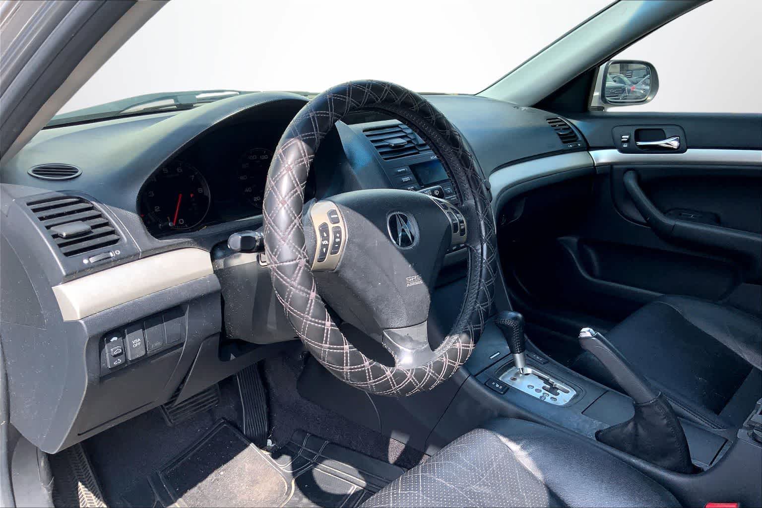 Used 2005 Acura TSX Base with VIN JH4CL96825C011396 for sale in Honolulu, HI