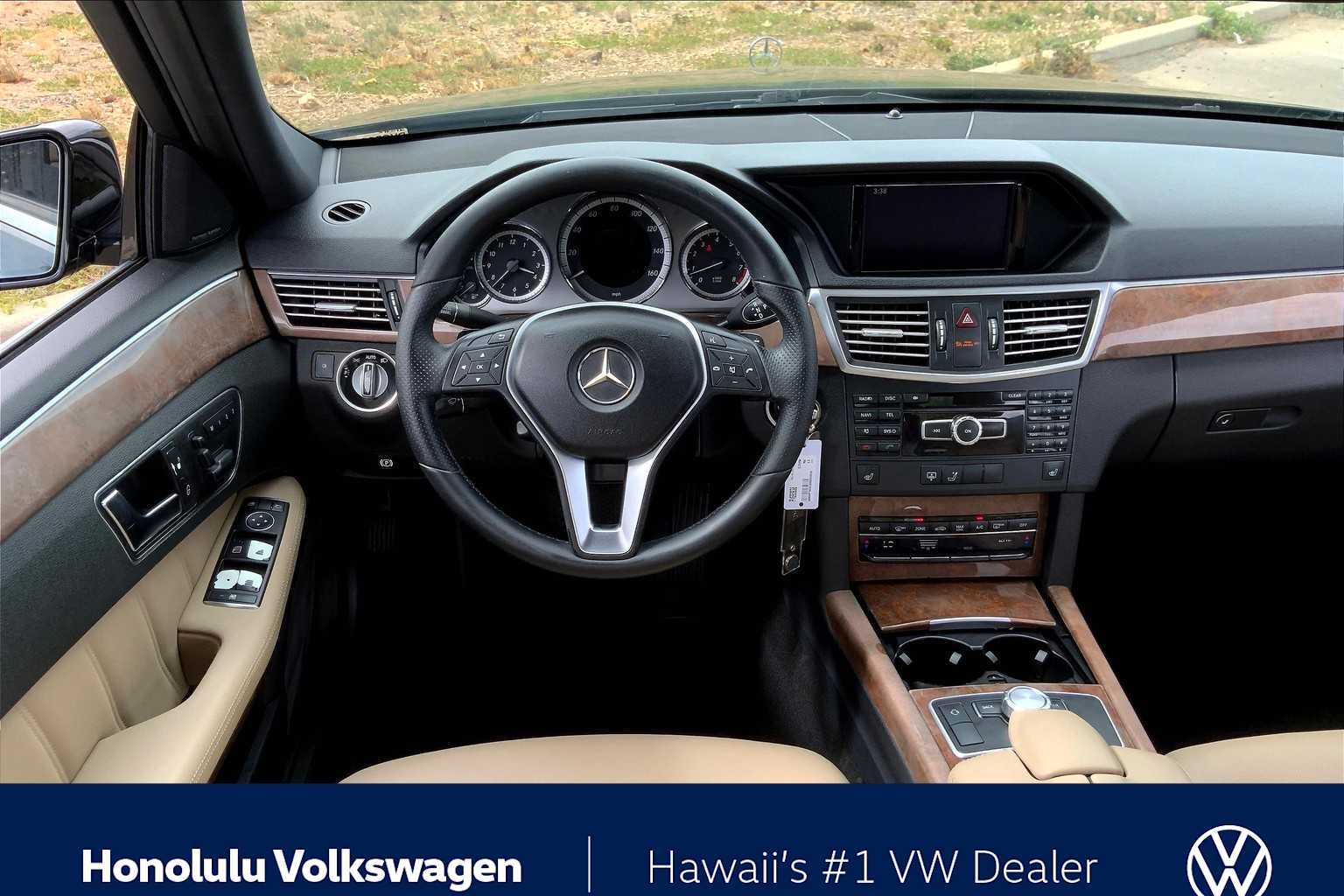 Thumbnail: 2013 Mercedes-Benz E-Class - 13