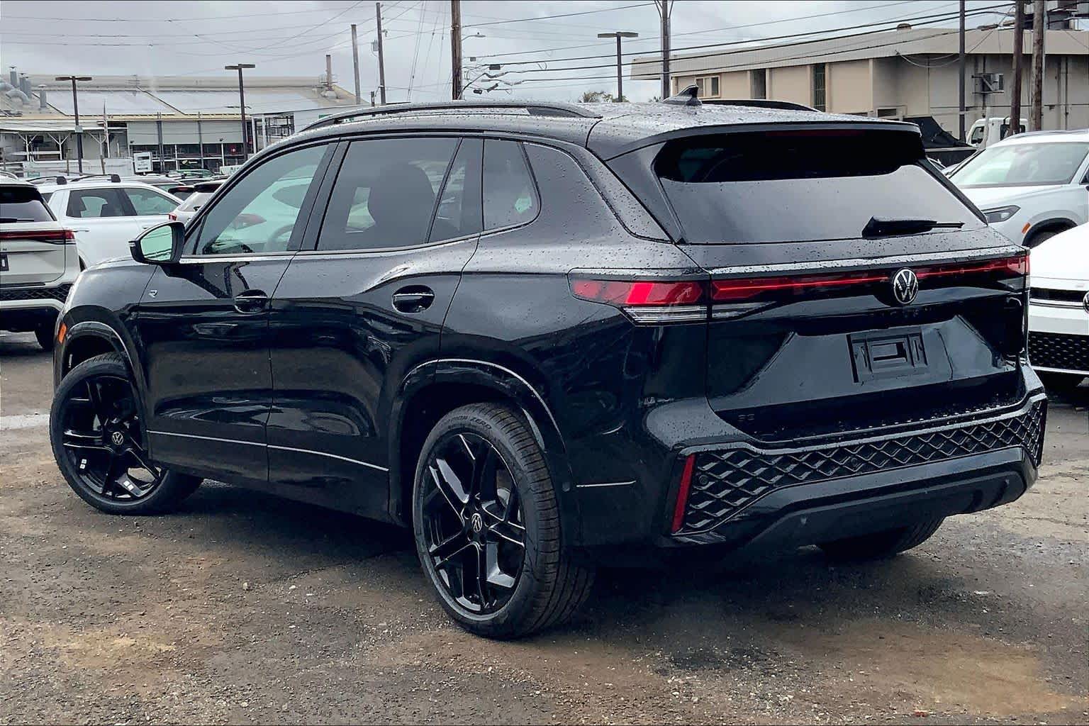 Thumbnail: 2026 Volkswagen Tiguan - 4
