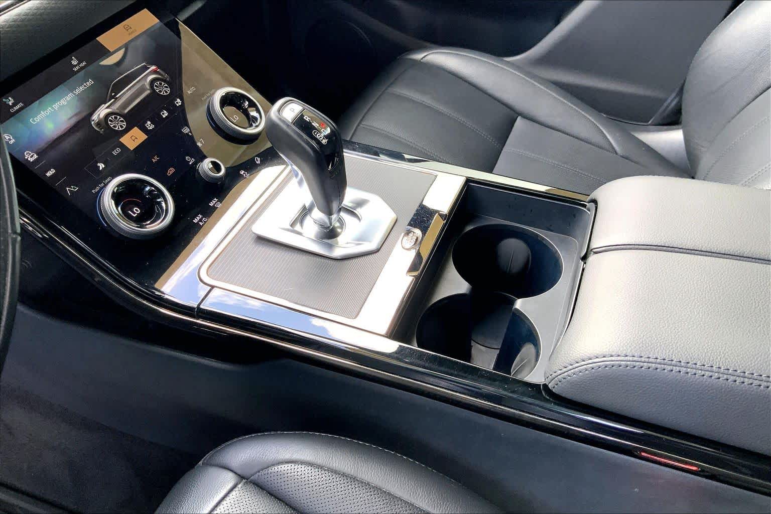 Thumbnail: 2023 Land Rover Range Rover Evoque - 15