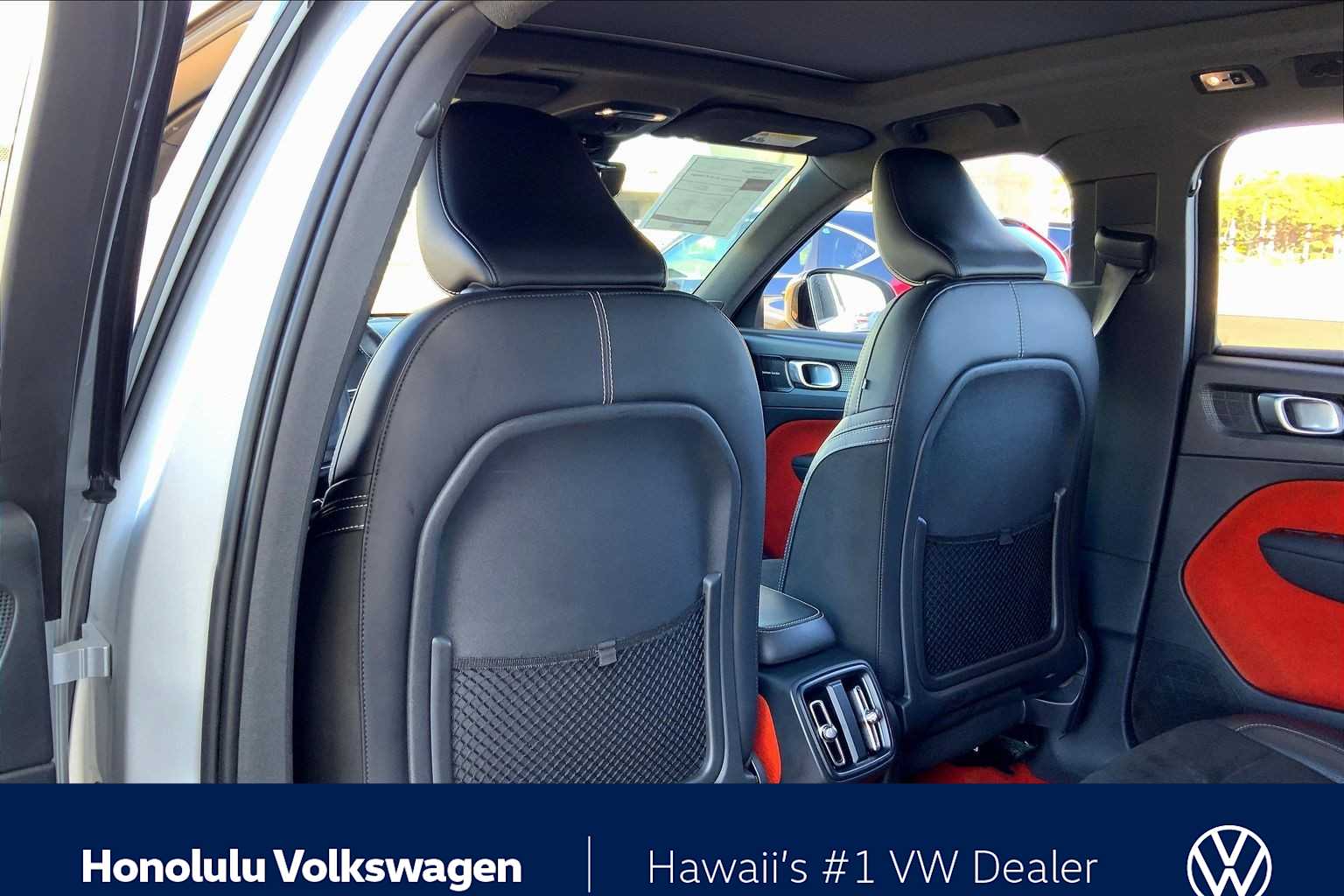 Thumbnail: 2019 Volvo XC40 - 11