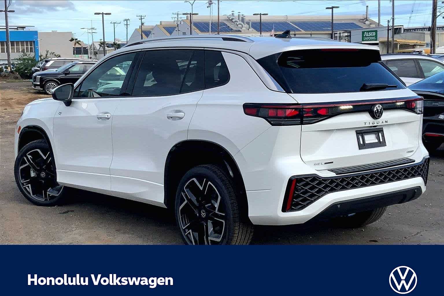 Thumbnail: 2026 Volkswagen Tiguan - 4