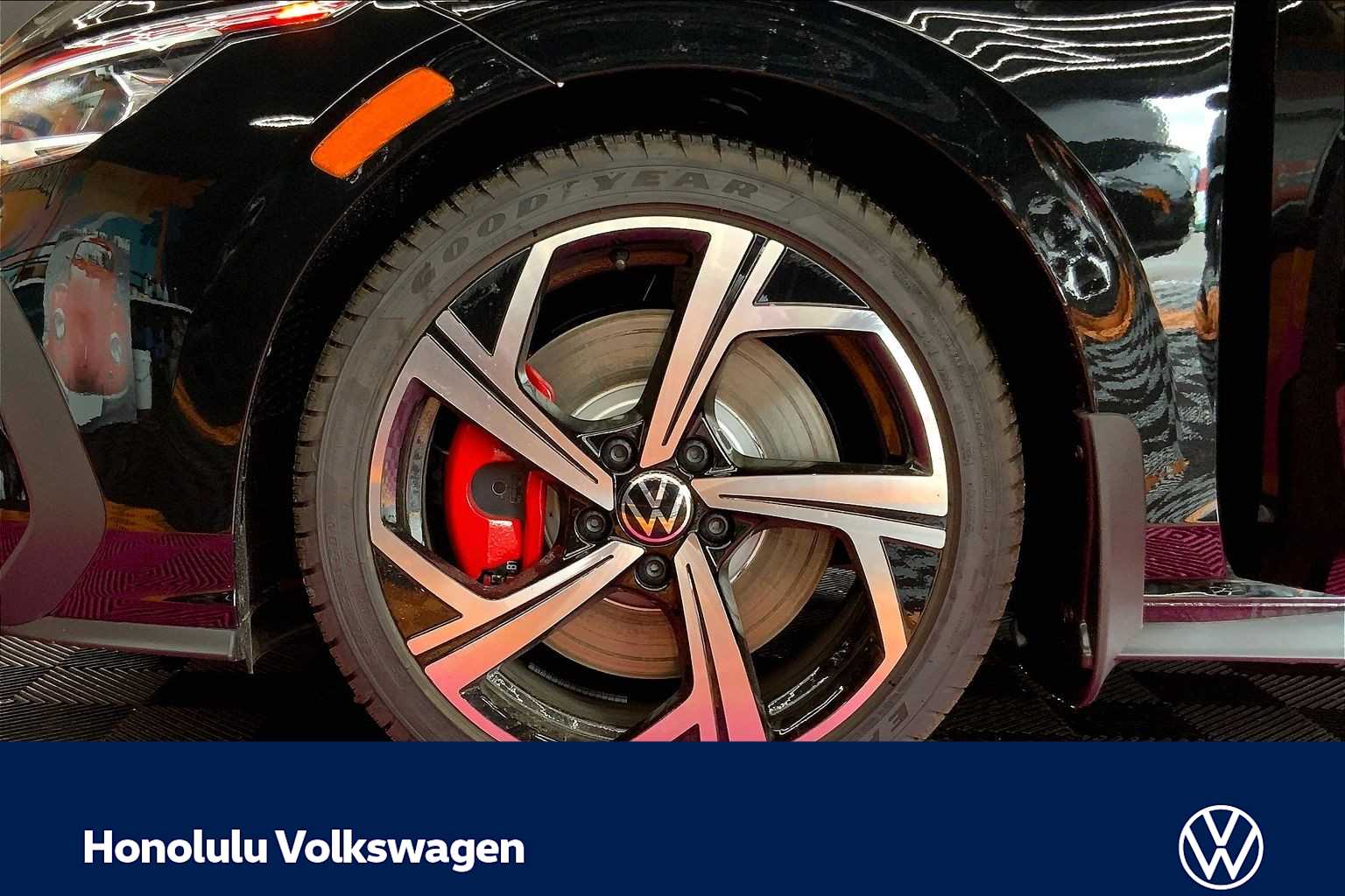 Thumbnail: 2026 Volkswagen Golf - 8