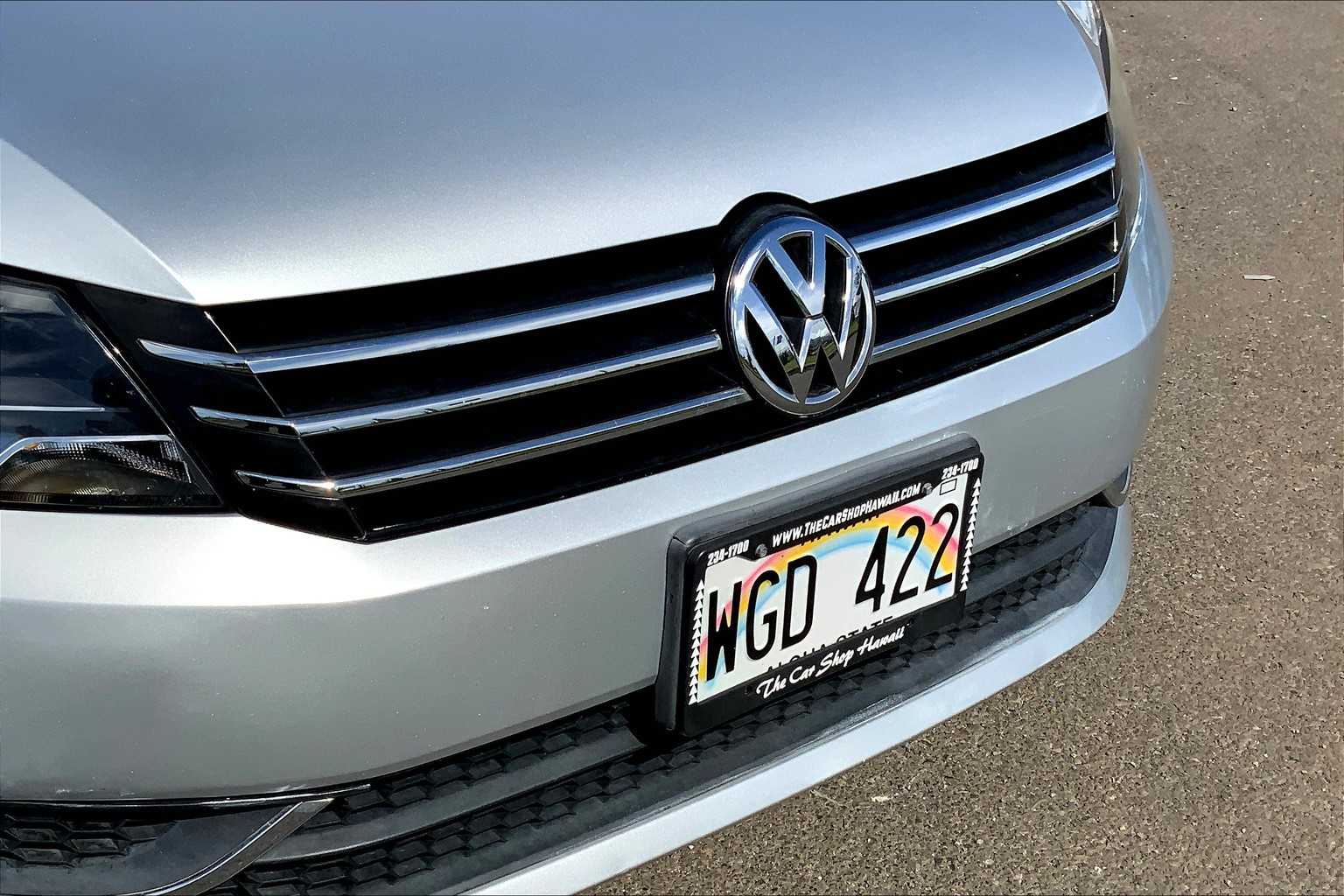 Thumbnail: 2014 Volkswagen Passat - 32