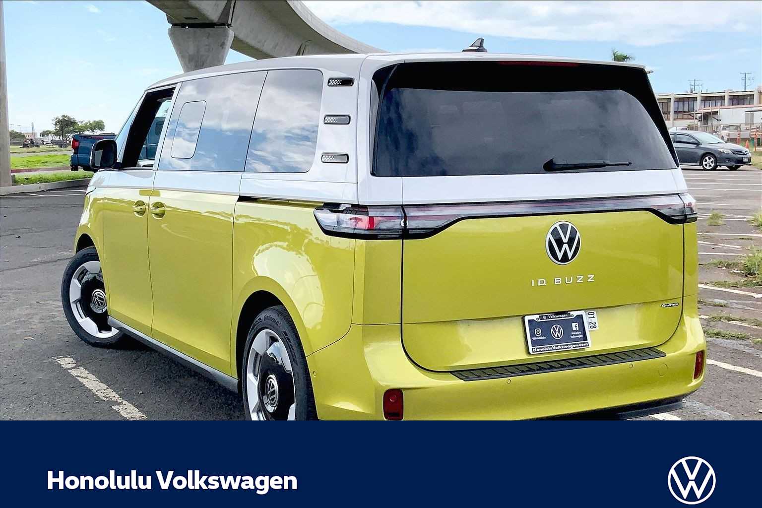 Thumbnail: 2025 Volkswagen ID.Buzz - 4