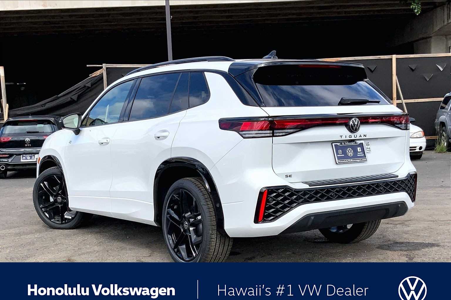 Thumbnail: 2025 Volkswagen Tiguan - 4