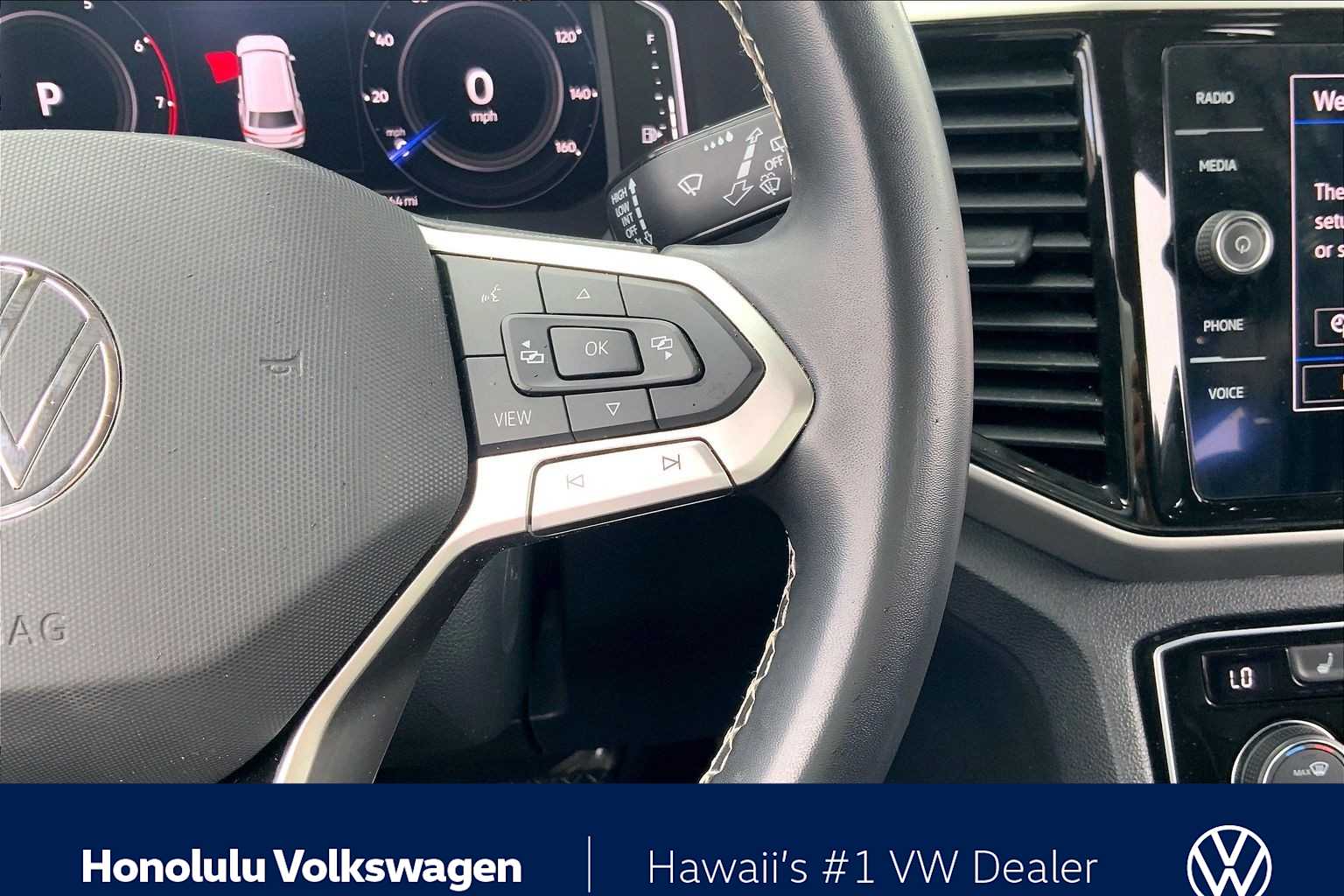 Thumbnail: 2022 Volkswagen Atlas - 24