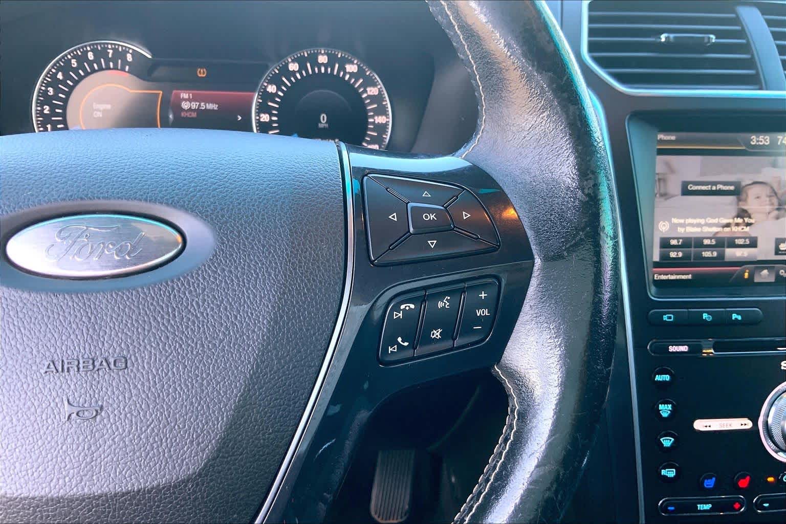 Thumbnail: 2016 Ford Explorer - 25