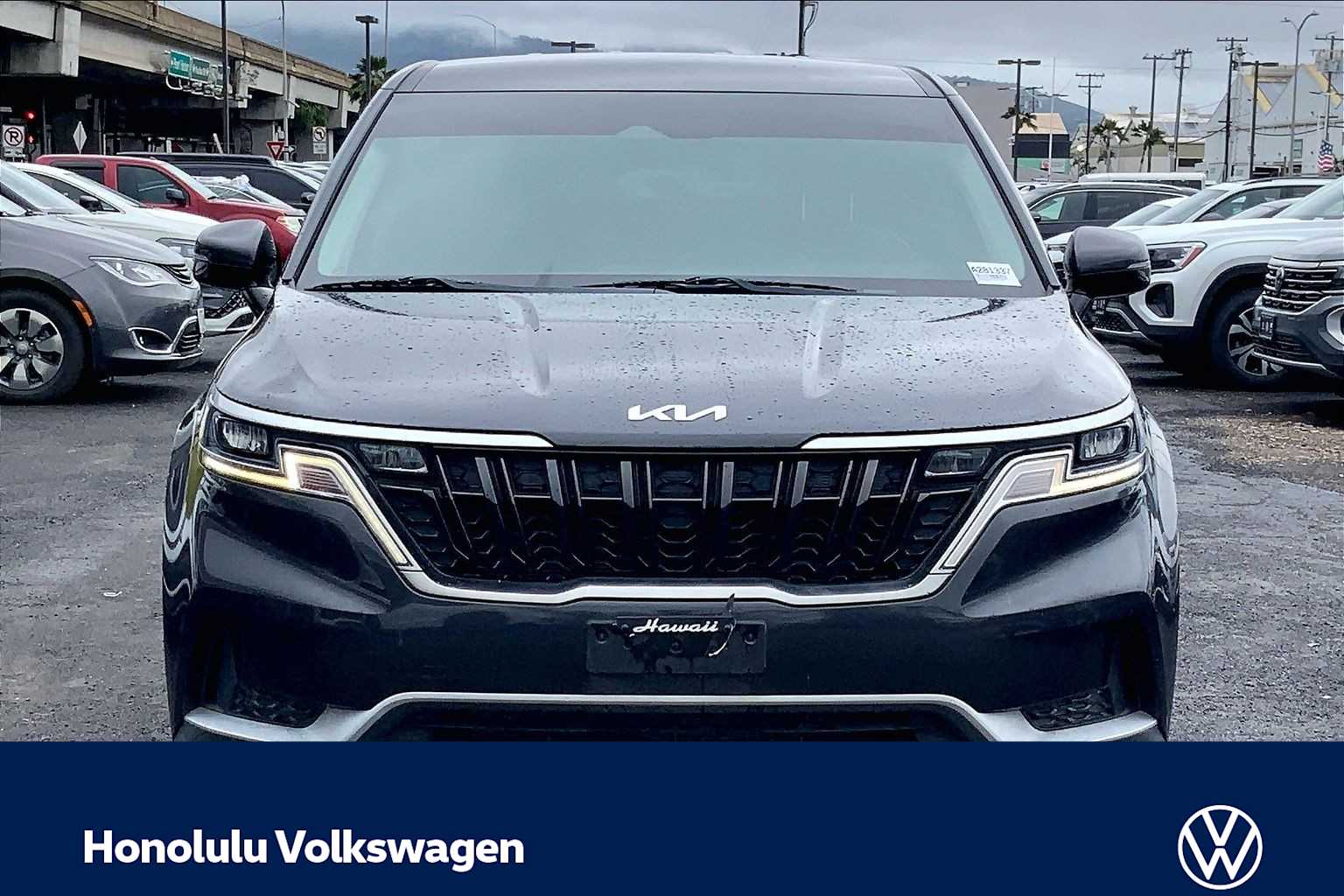 Thumbnail: 2023 Kia Carnival - 6