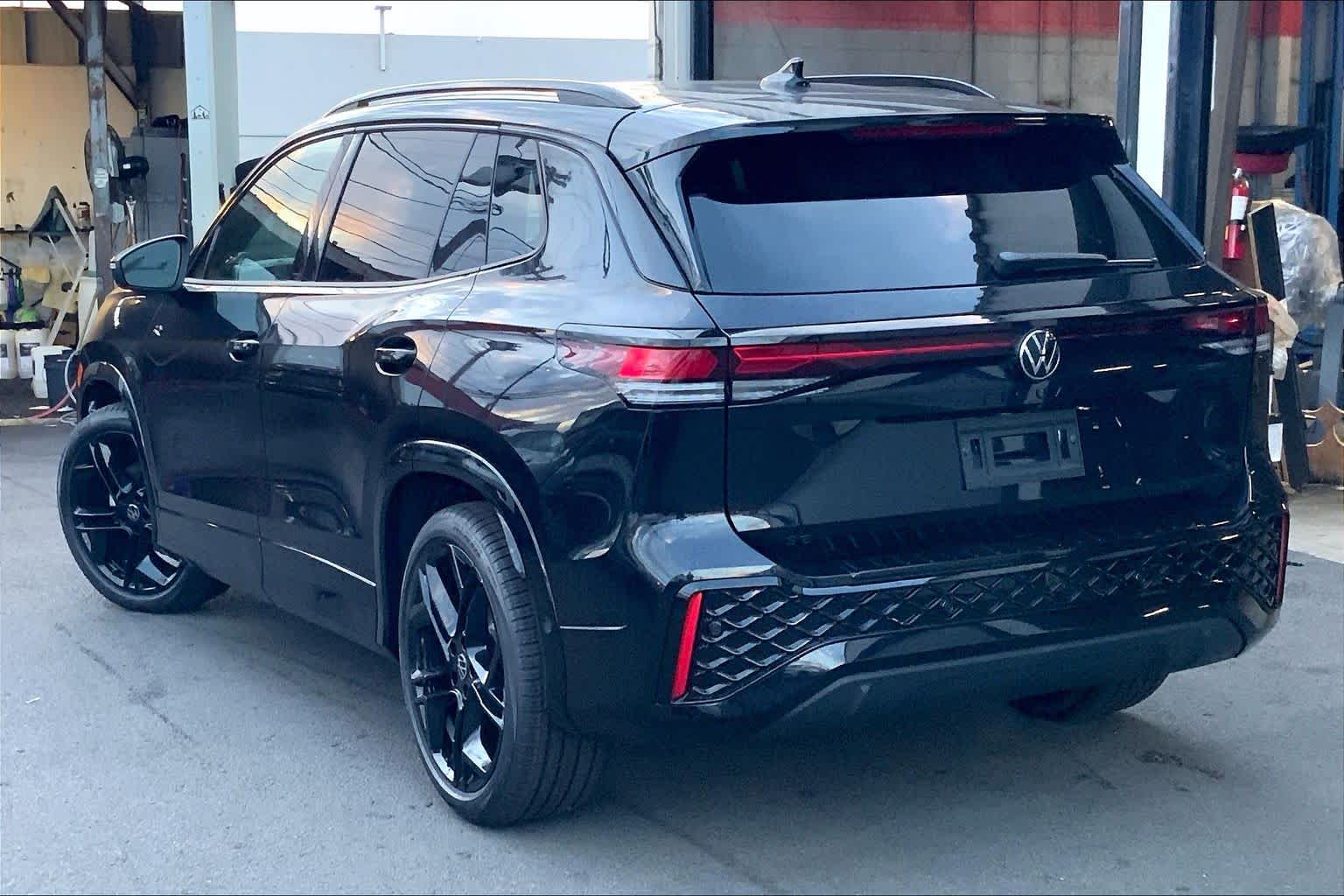 Thumbnail: 2026 Volkswagen Tiguan - 4