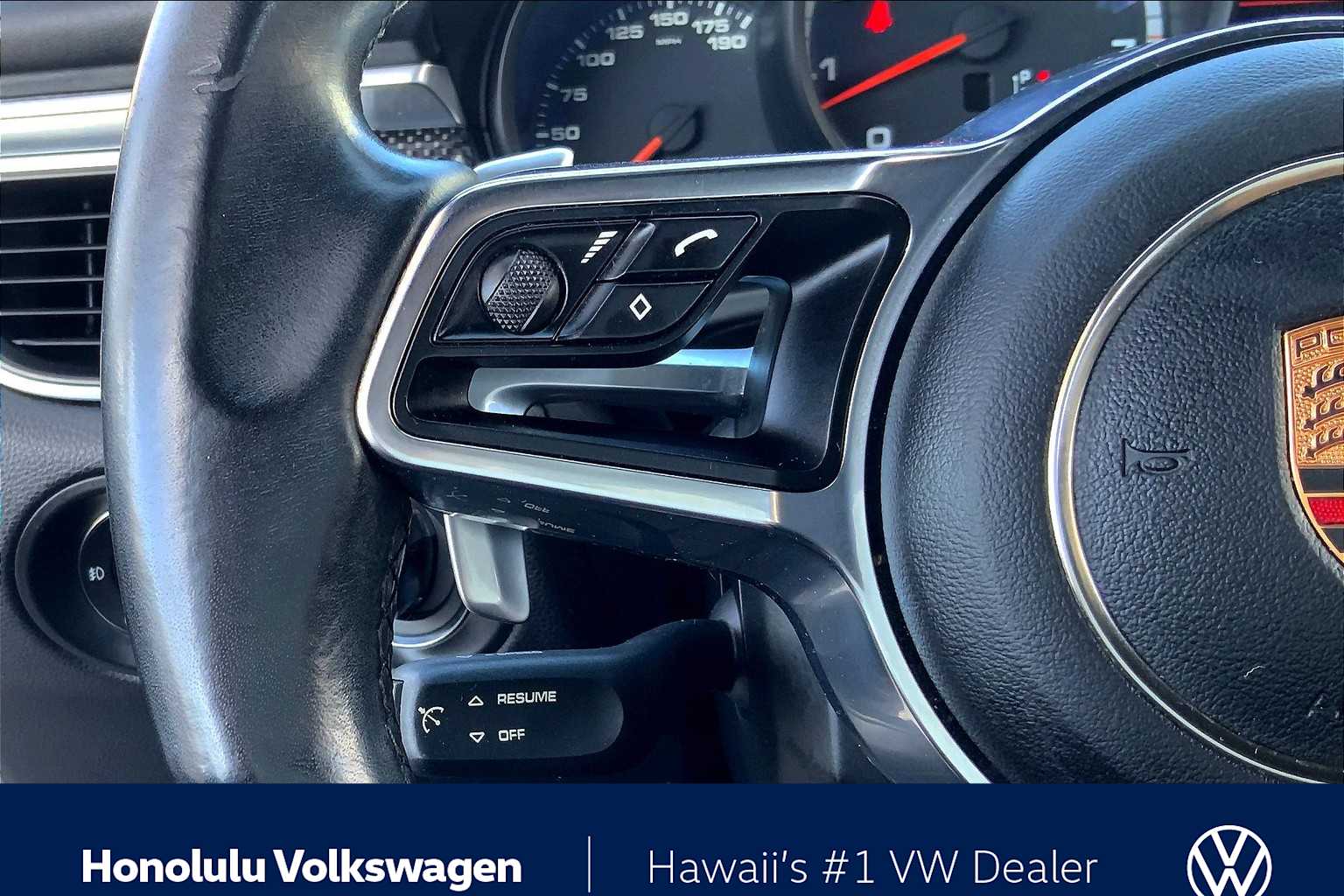 Thumbnail: 2015 Porsche Macan - 23
